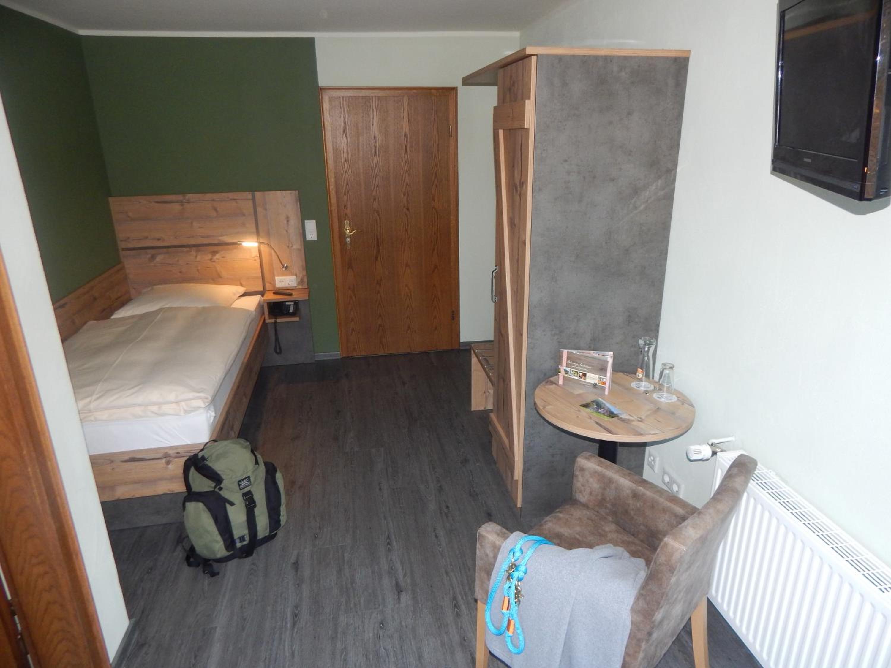 Single Room photo 2