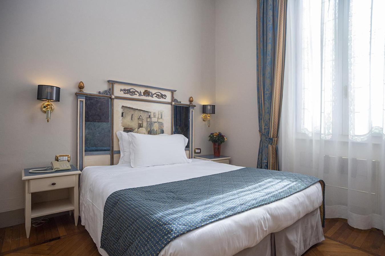 Single Room thumbnail 6