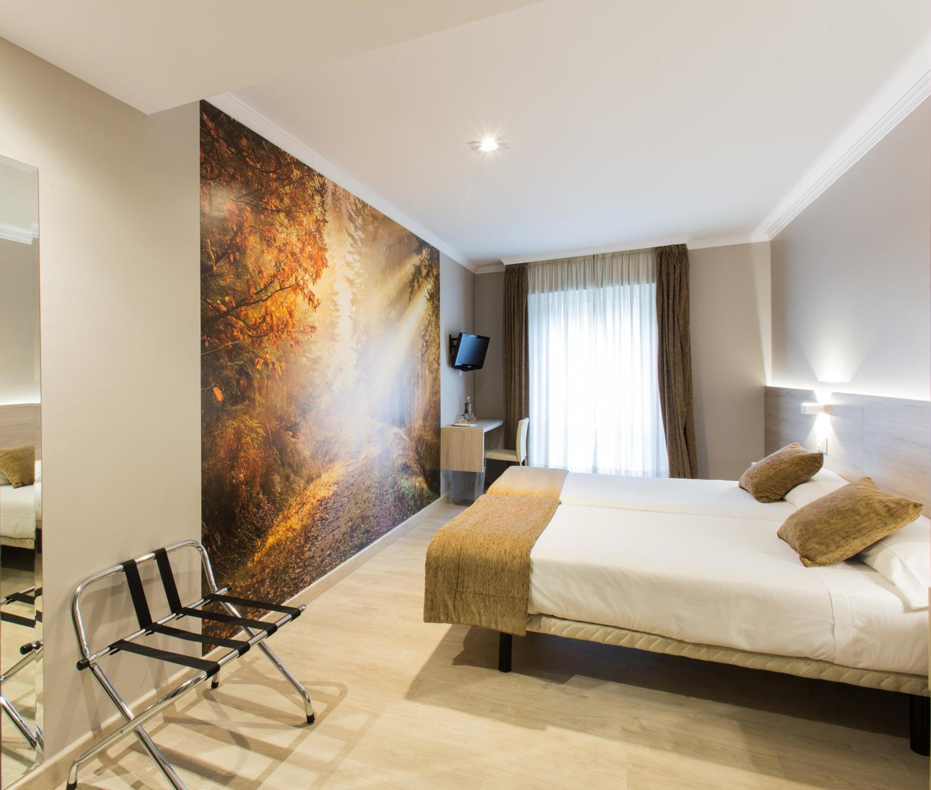 Superior Twin Room - Photo 1