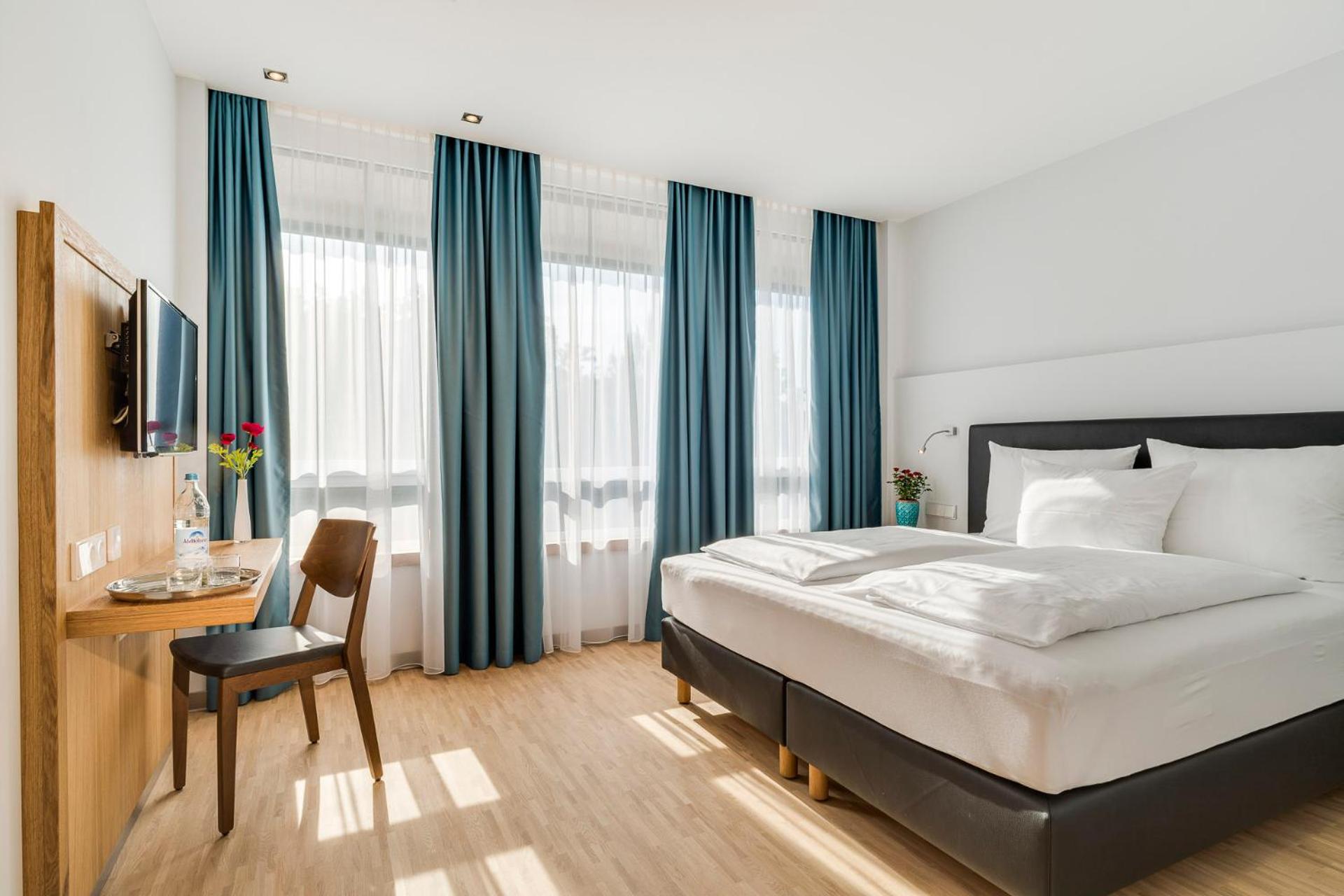 Double Room - Photo 2