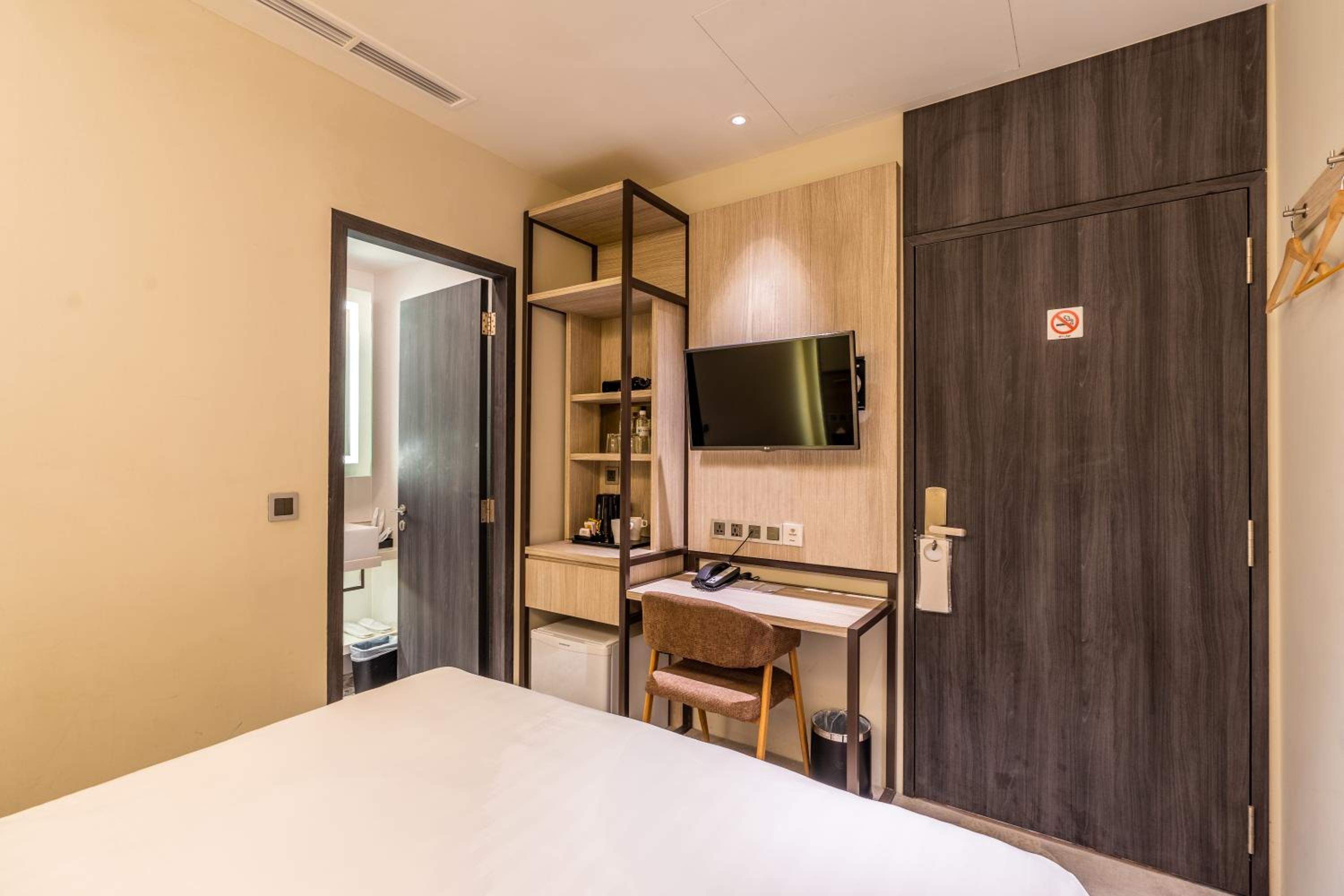 Superior Double Room - without windows ll photo 1
