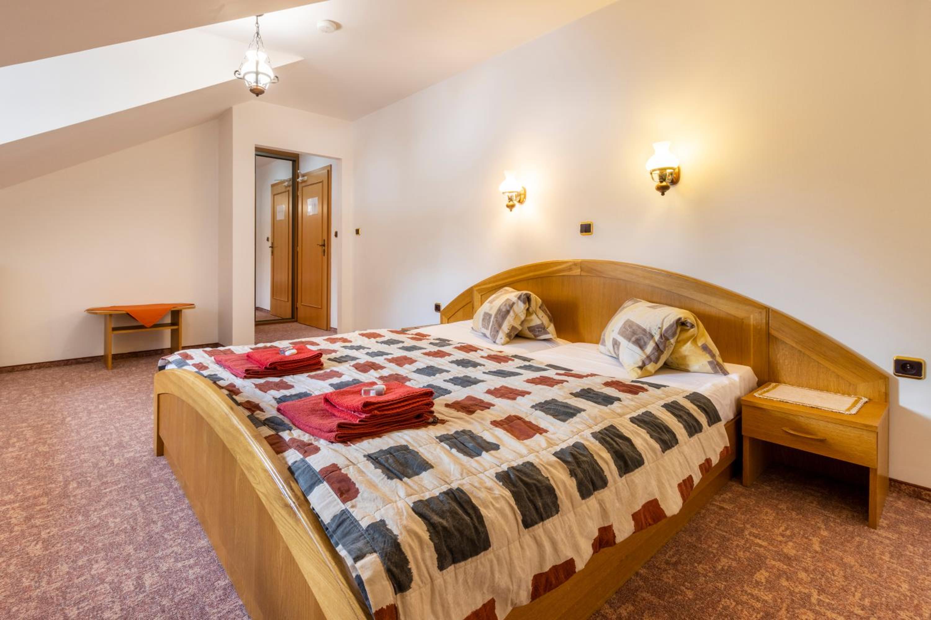Standard Double Room photo 3