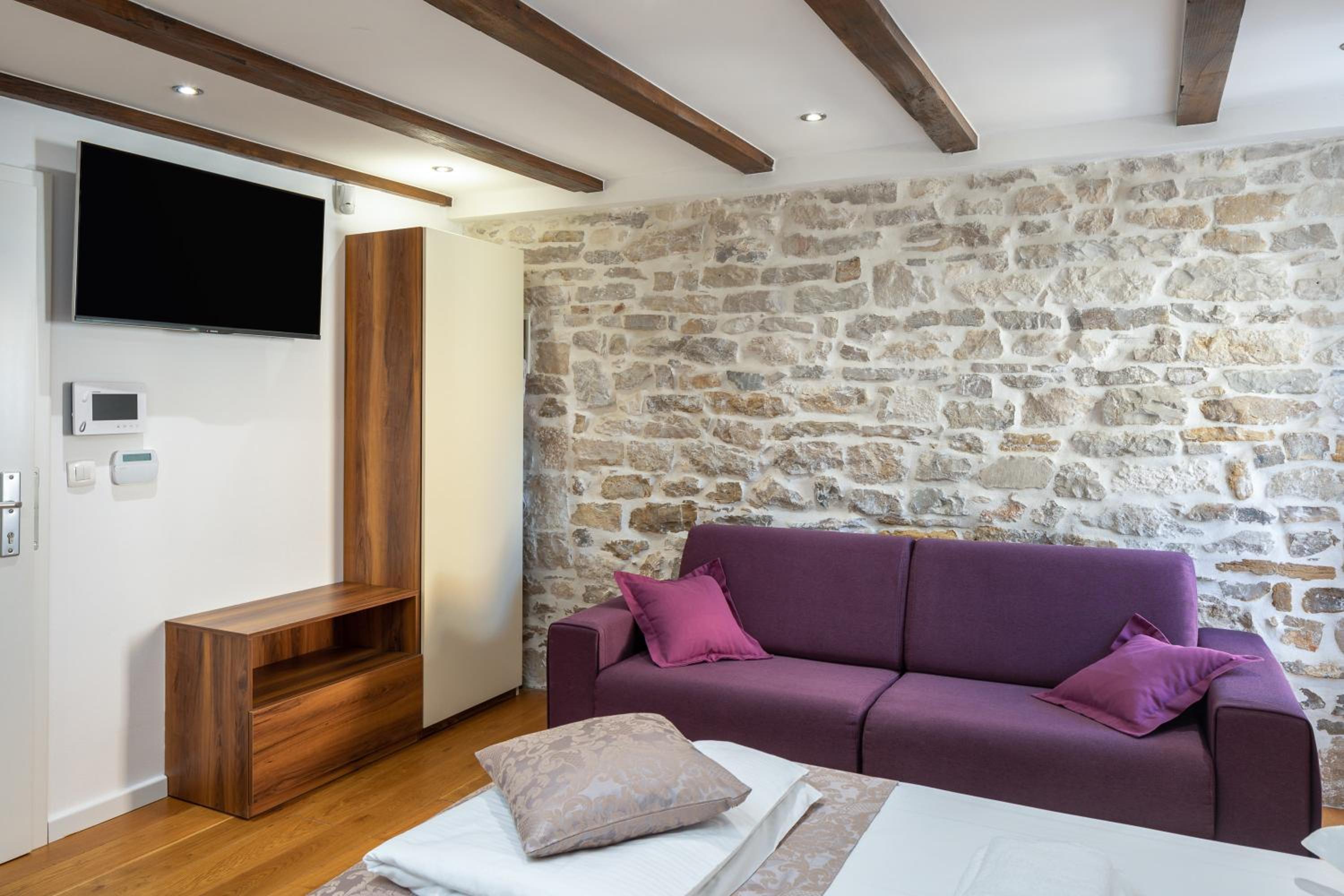 Superior Studio with Terrace - Photo 2