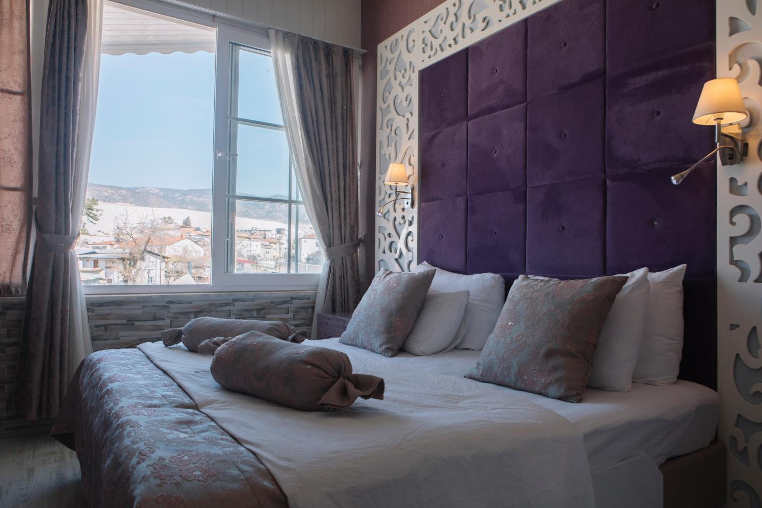Comfort Double or Twin Room with Travertine View photo 1