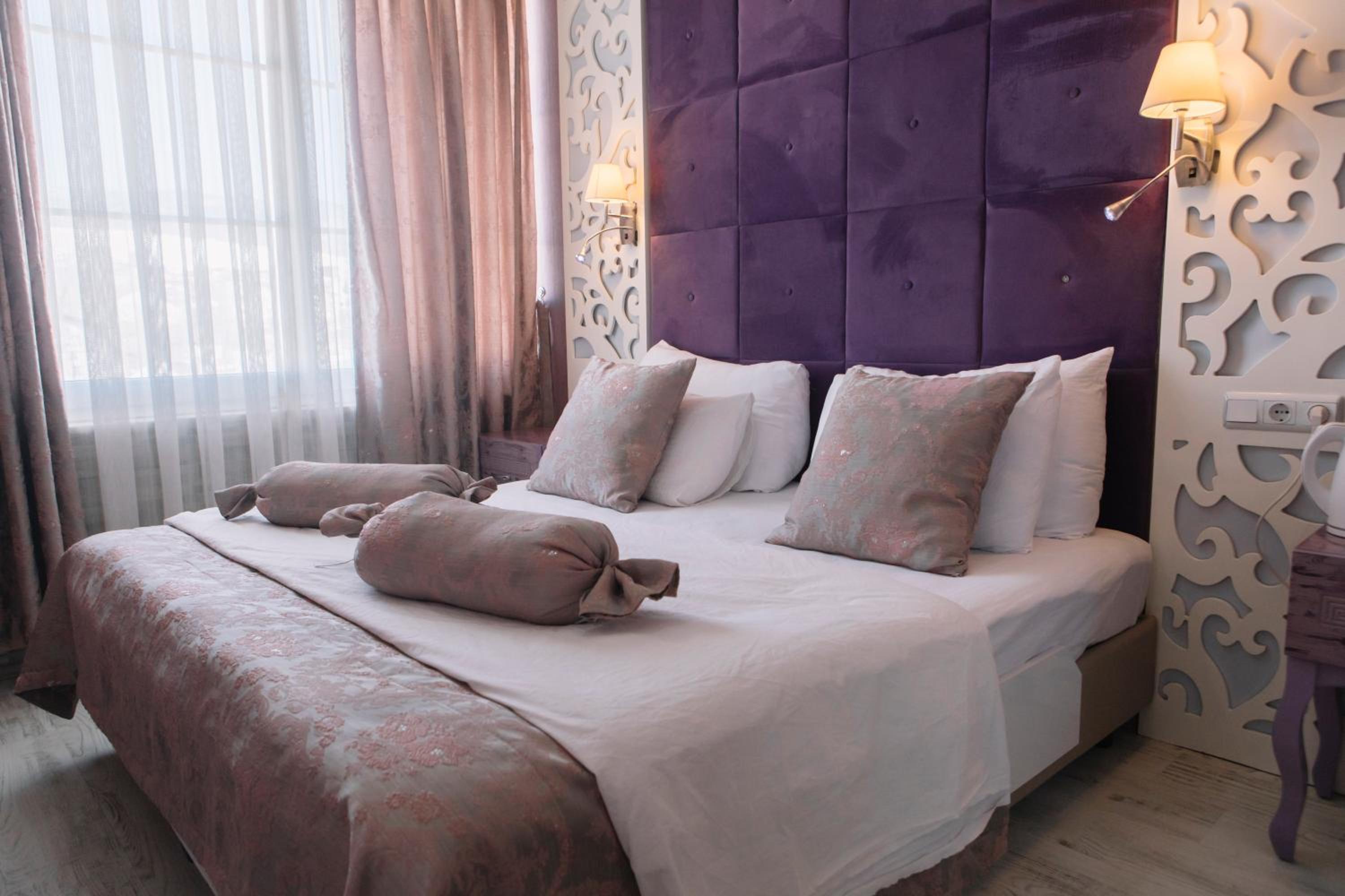Comfort Double or Twin Room with Travertine View photo 2
