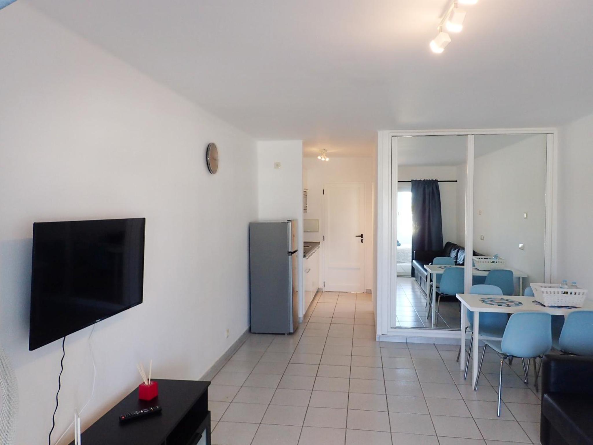 Studio Apartment photo 3