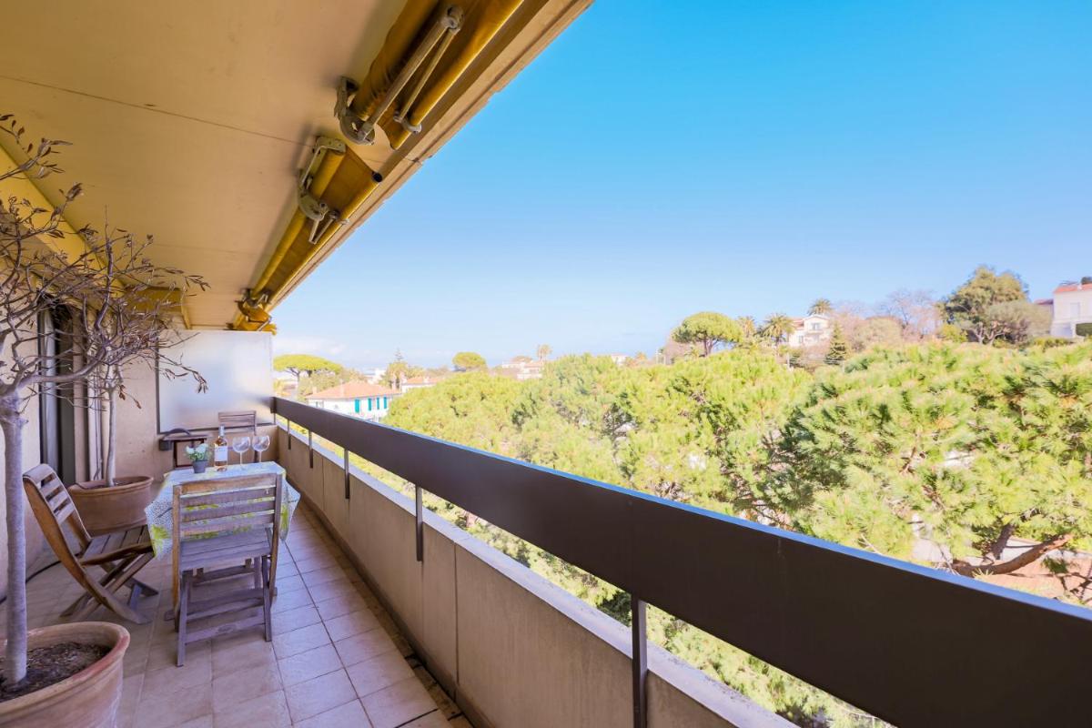 Apartment with Terrace