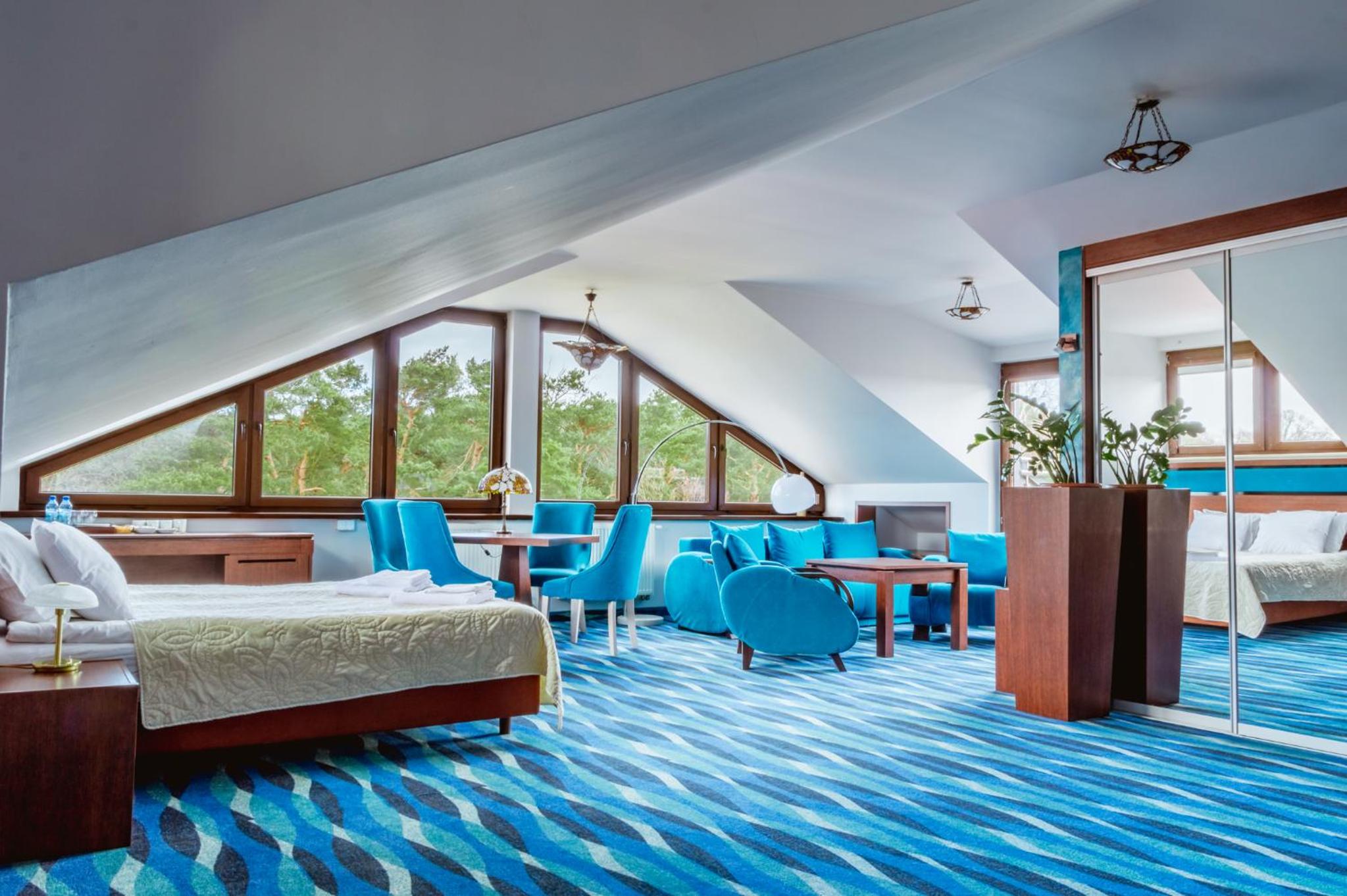 Deluxe King Suite