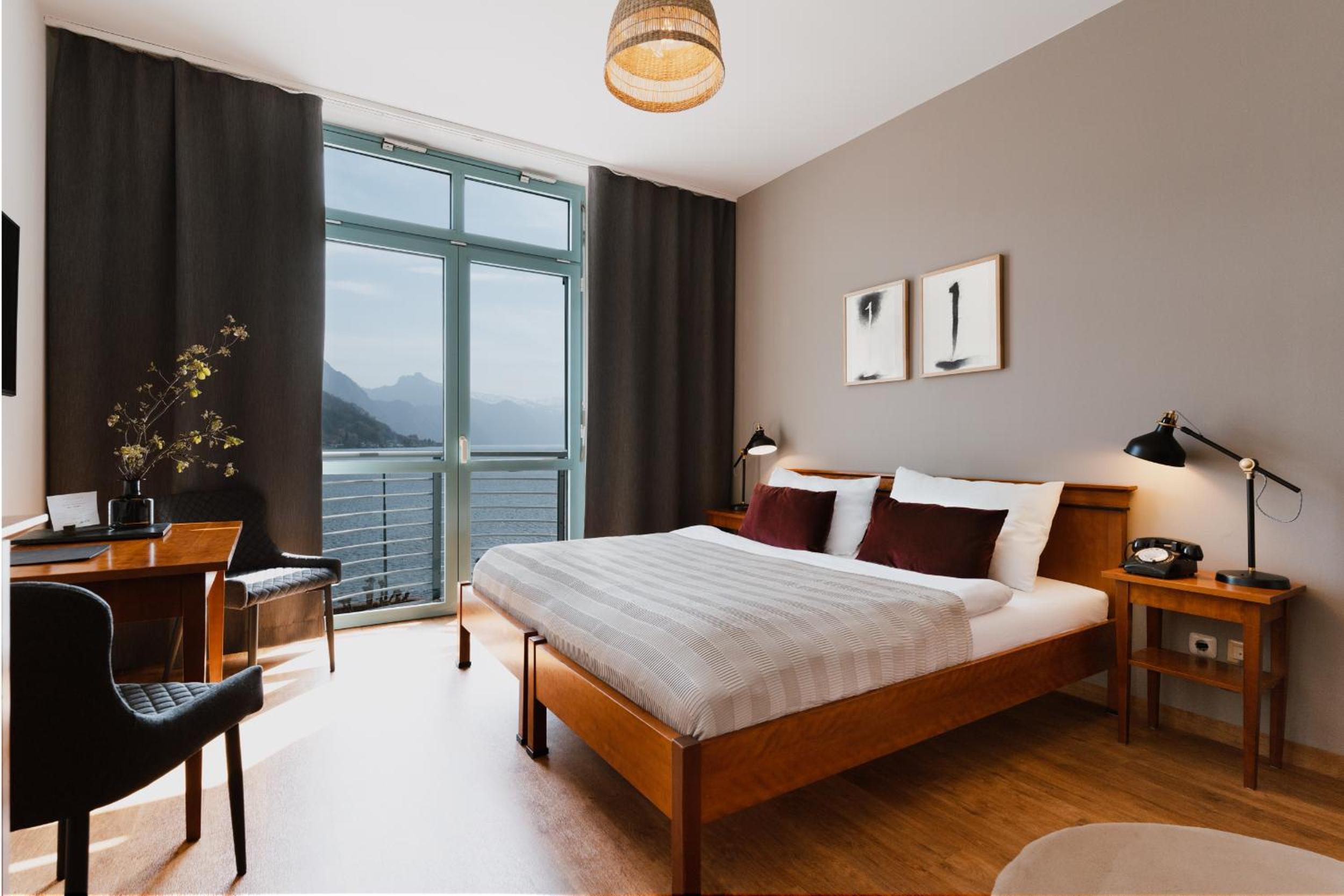 Double Room with Lake View