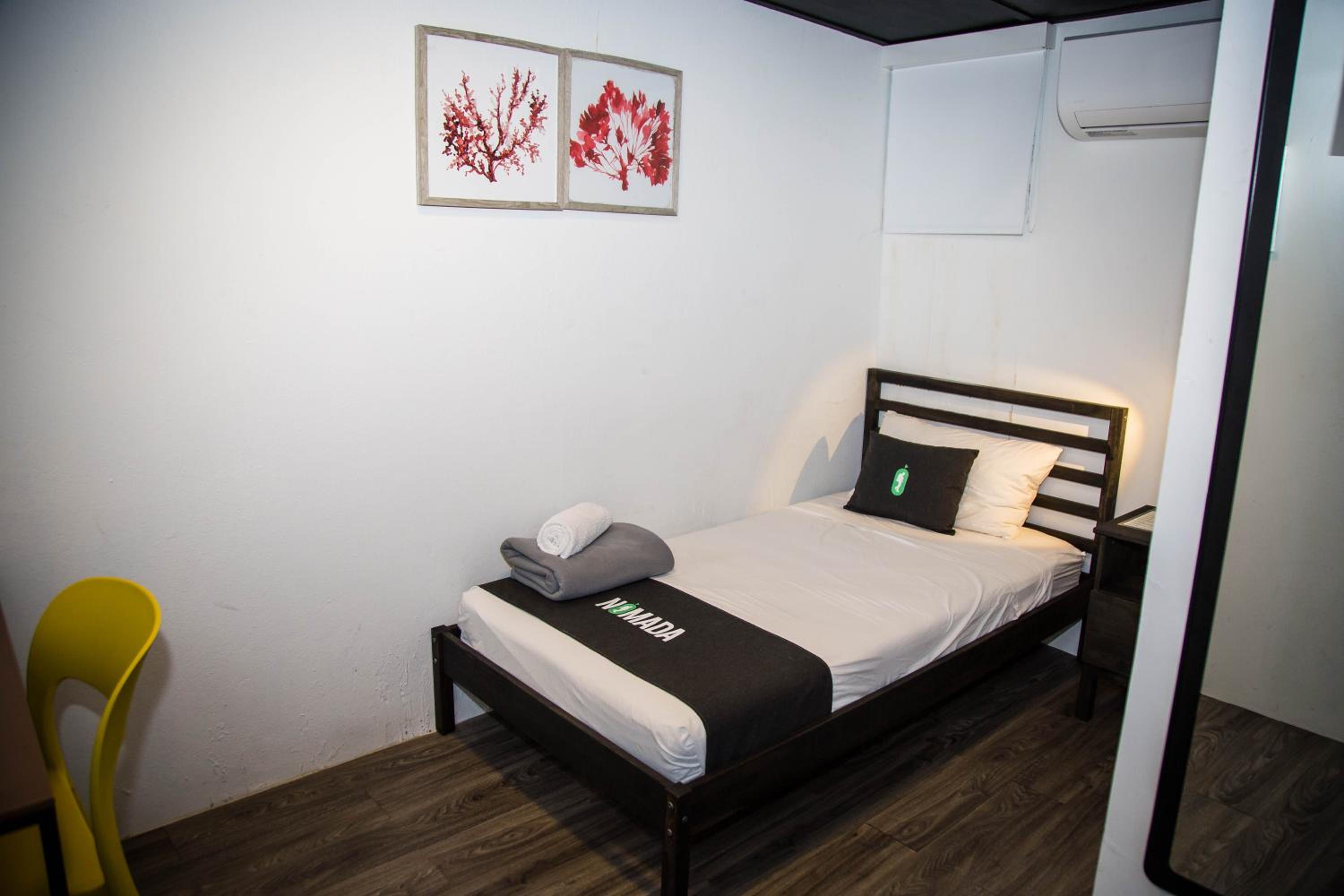 Rooftop Private Room, One Twin Bed
