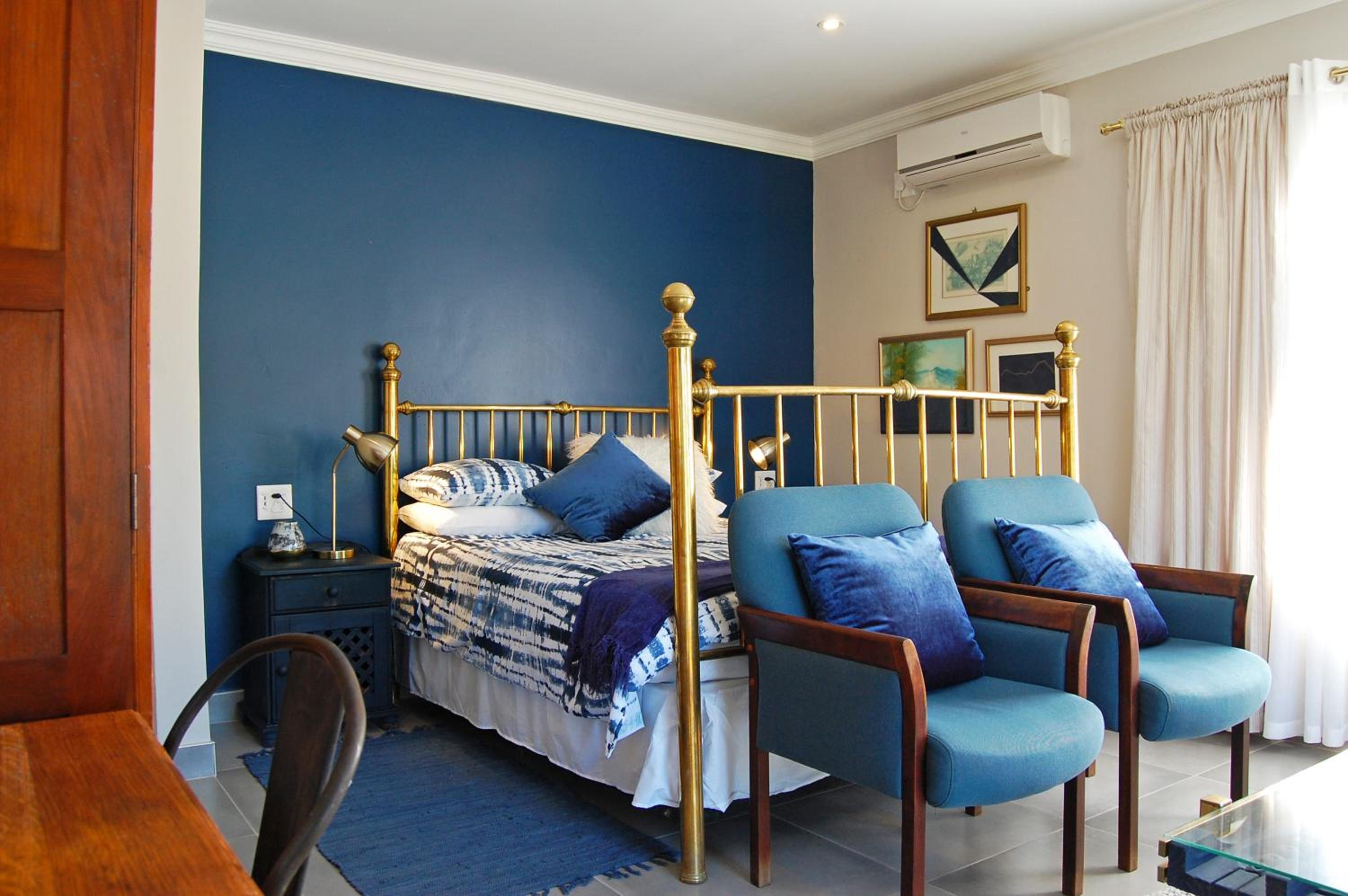 Classic Queen Room - Photo 1