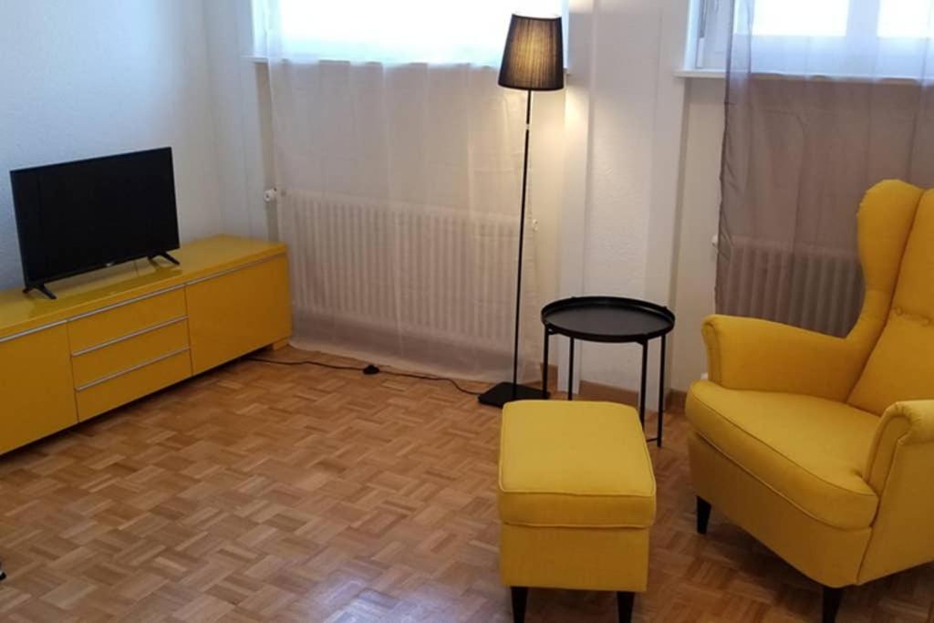 One-Bedroom Apartment photo 1