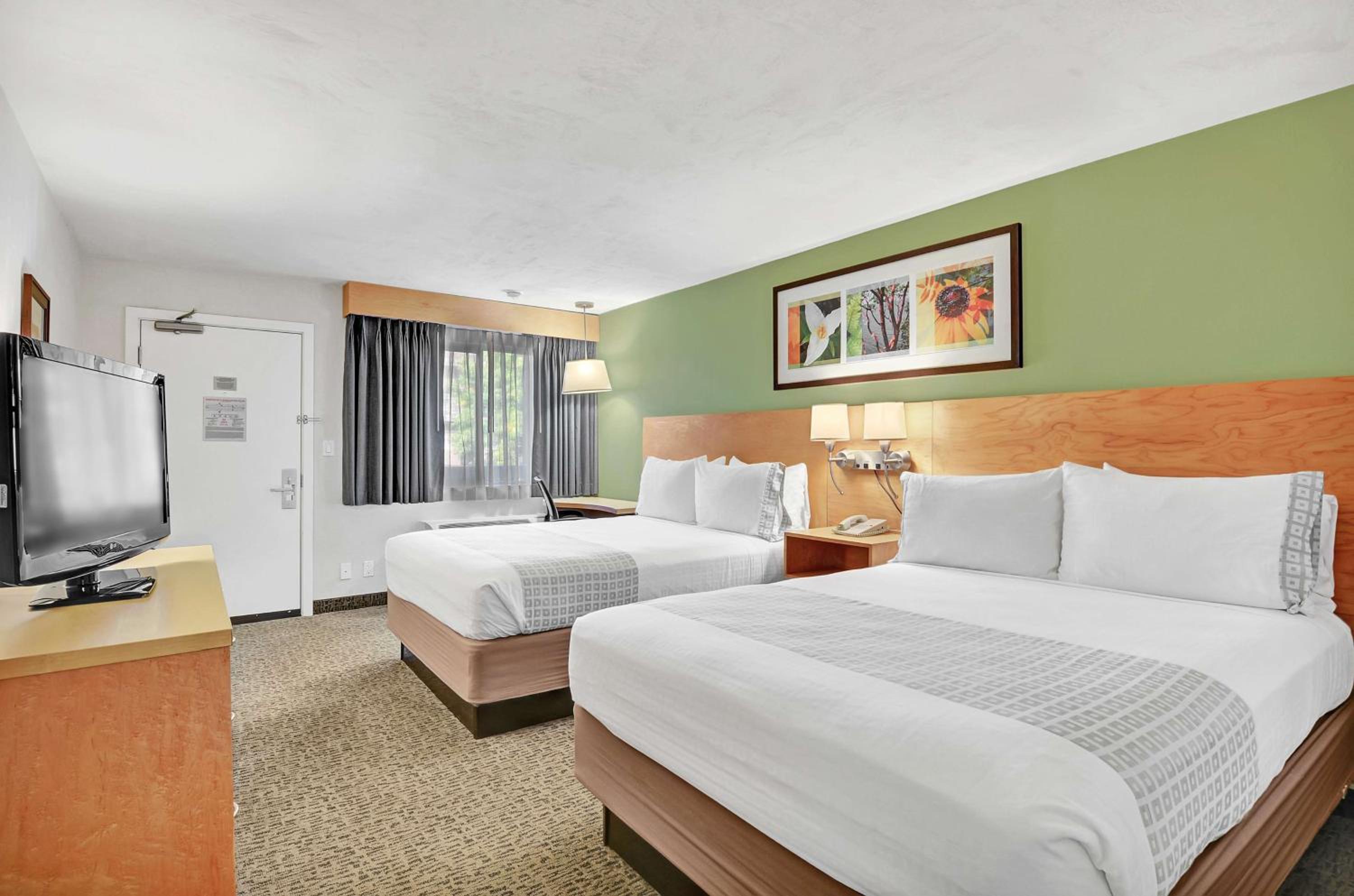 Queen Room with Two Queen Beds - Photo 1