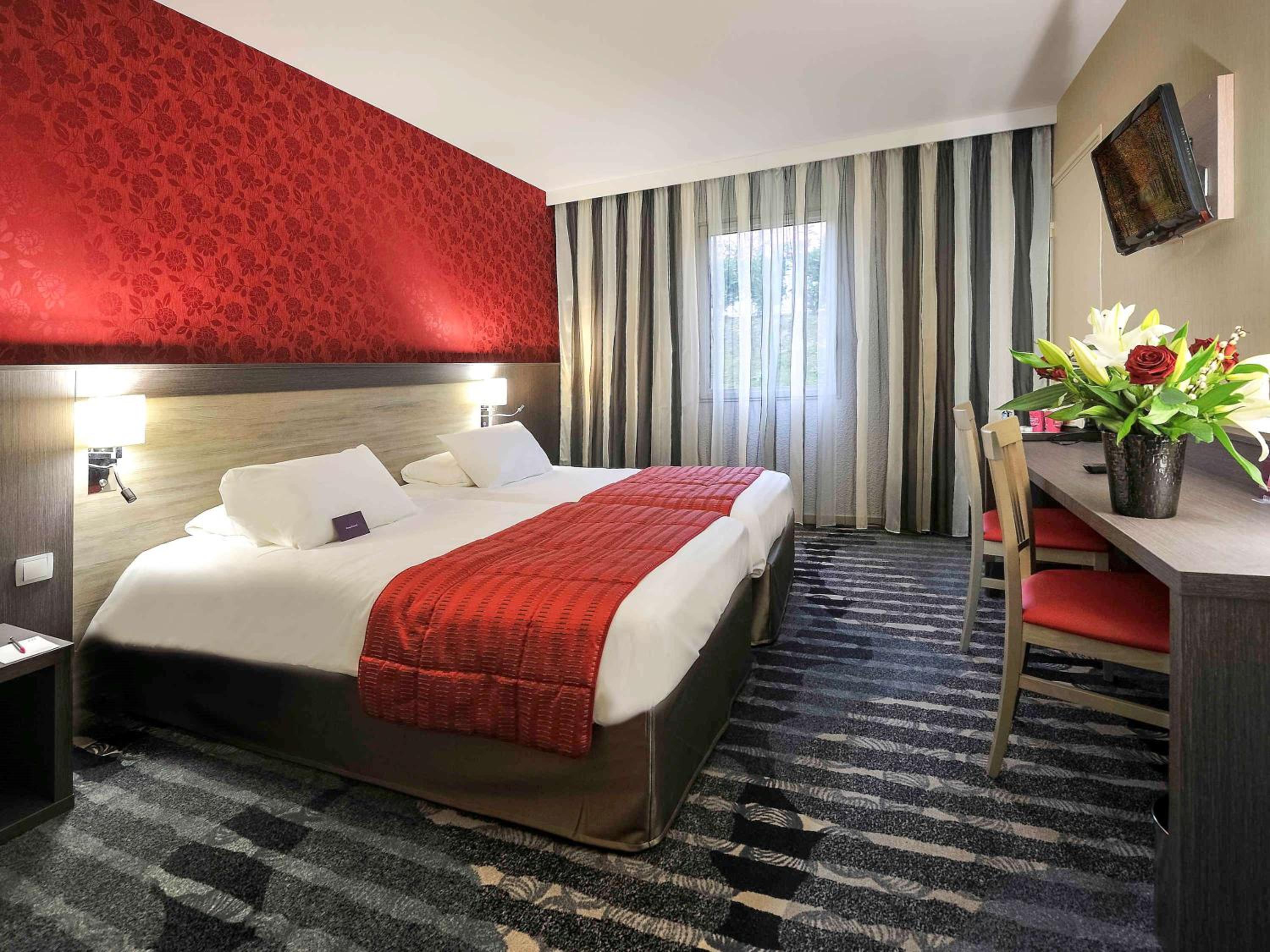 Standard Twin Room - Photo 2