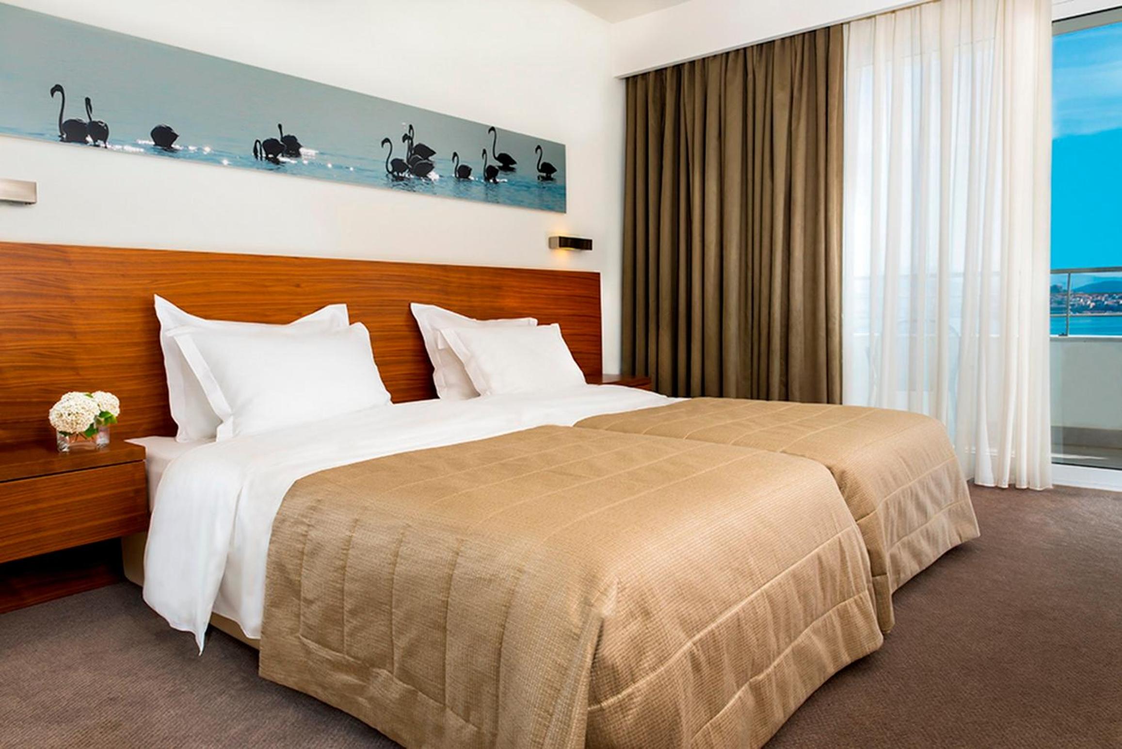 Superior Double or Twin Room with Sea View - Photo 2