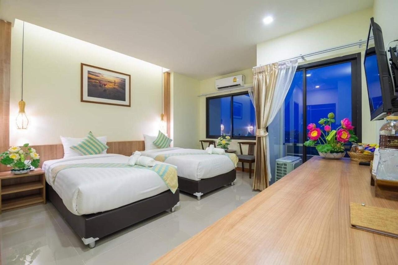 Deluxe Twin Room - Photo 3