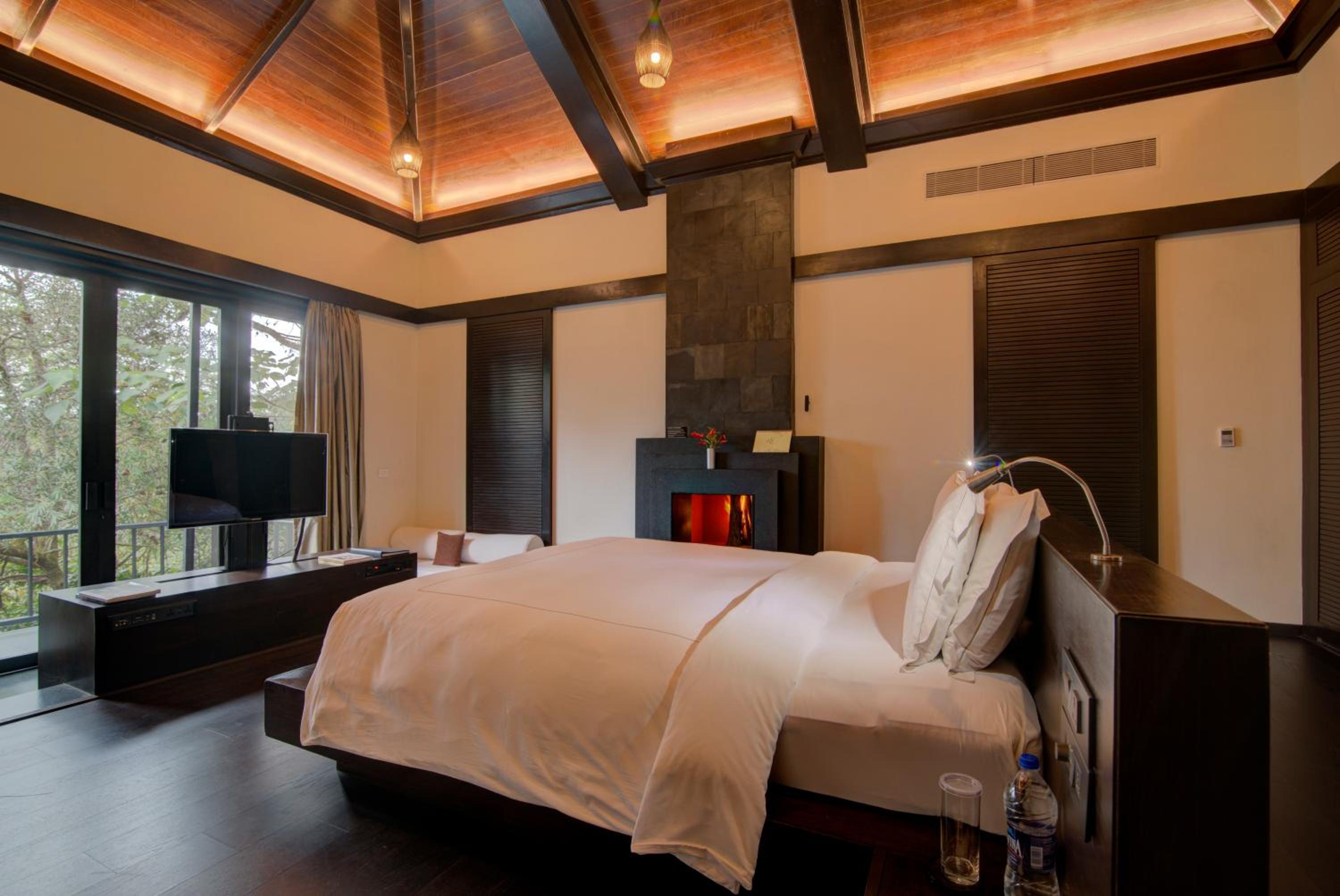 Premium Villa King Bed Garden View photo