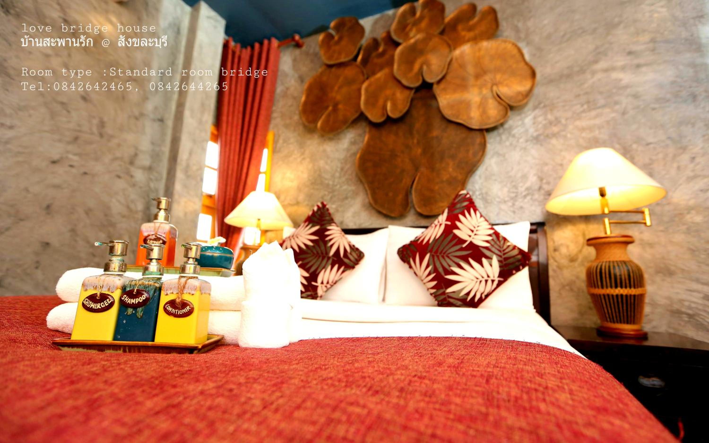 Standard Queen Room - Photo 6