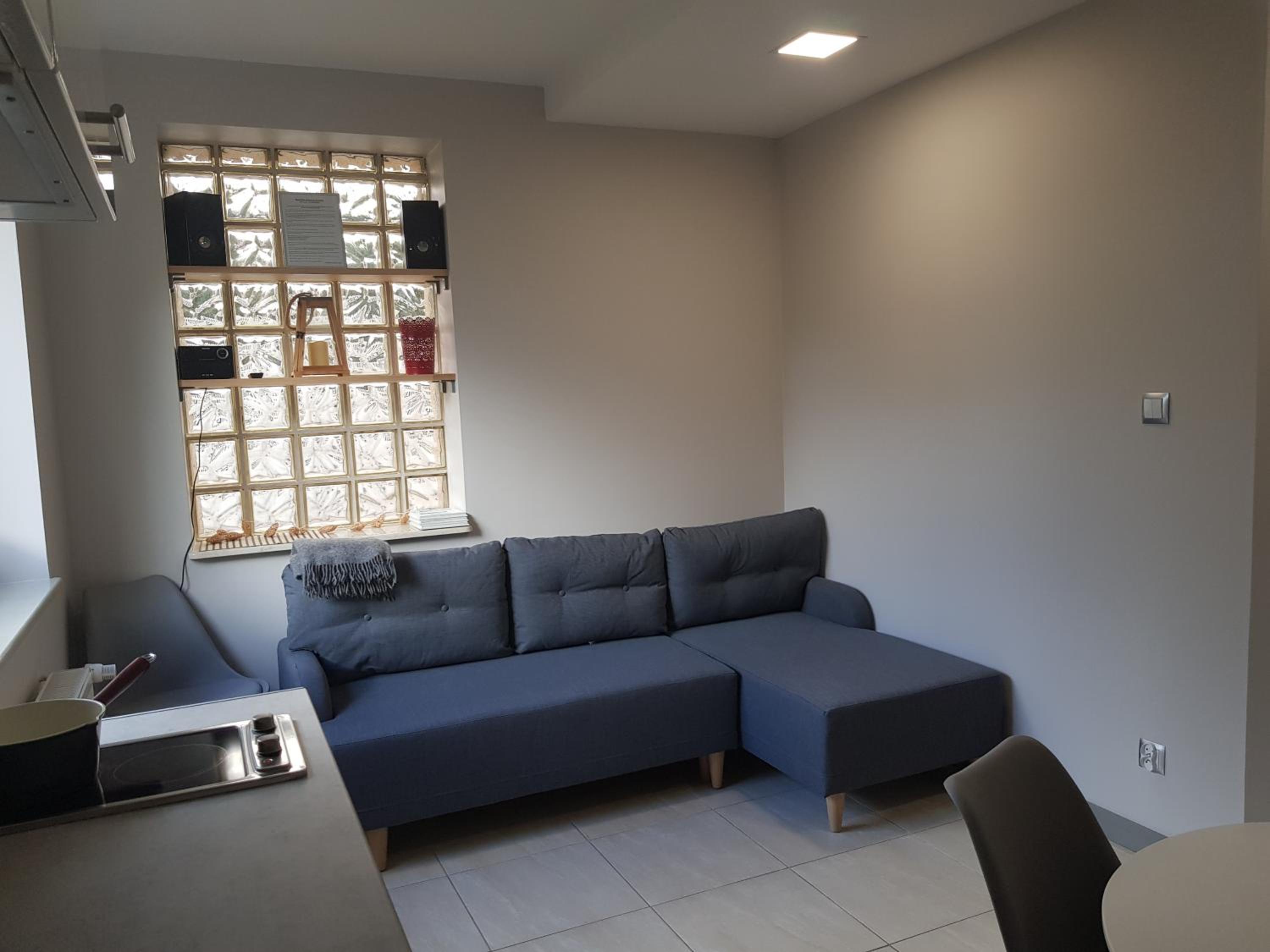 One-Bedroom Apartment photo 1