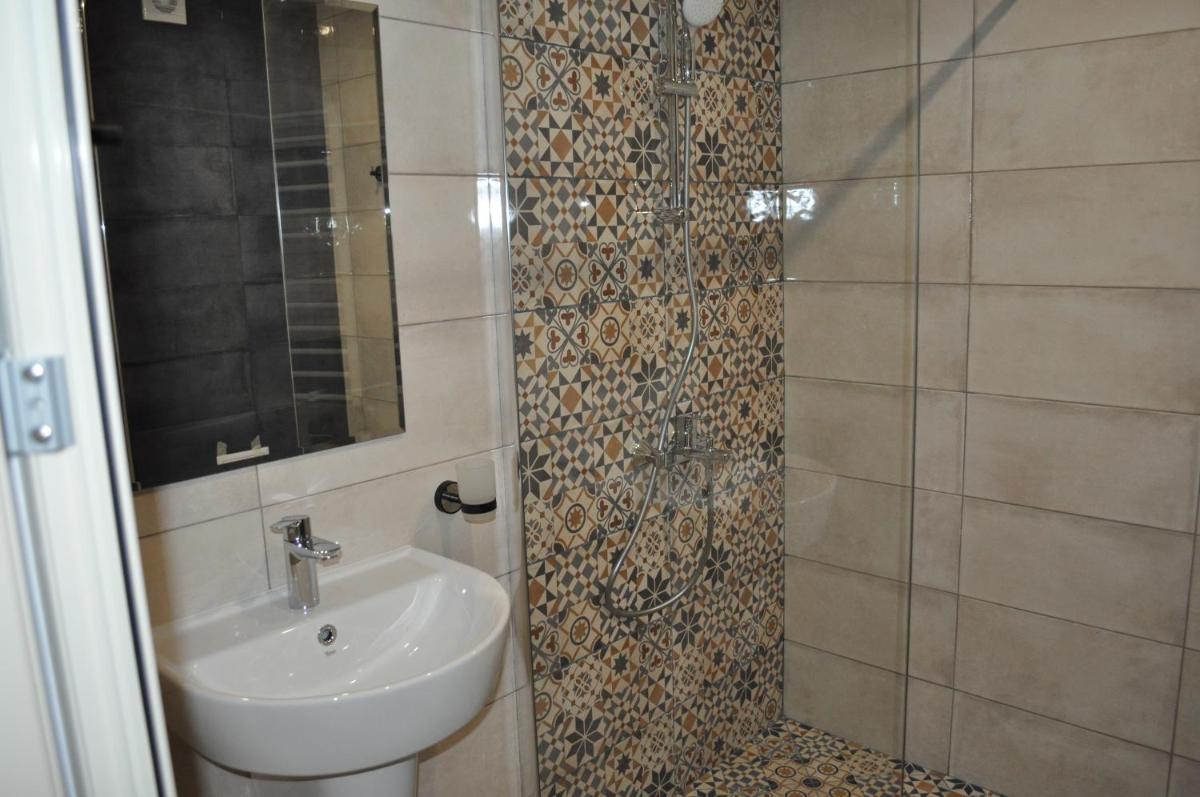 Double or Twin Room photo 3