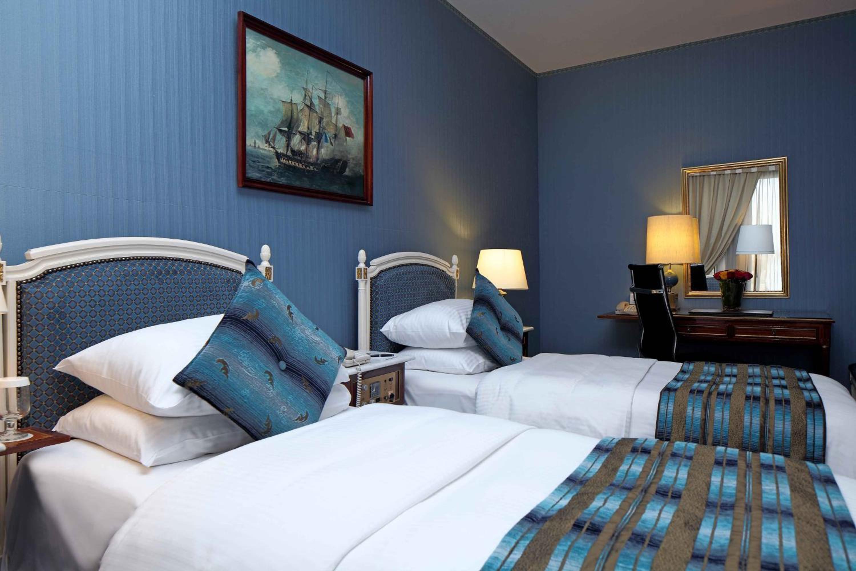 Classic Twin room with two single beds