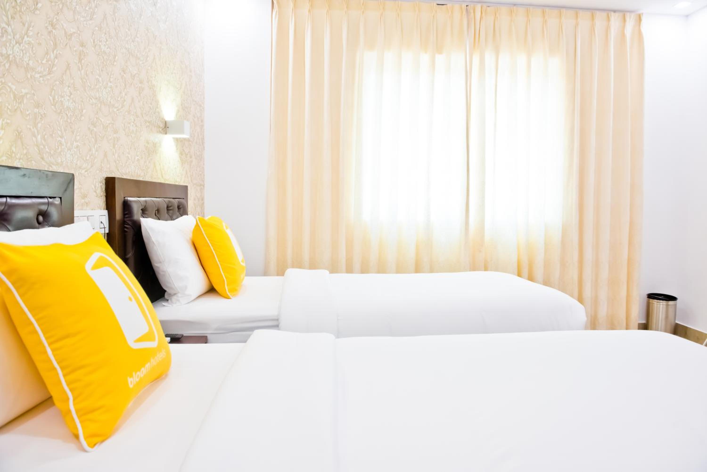 Deluxe Twin Room - Photo 6