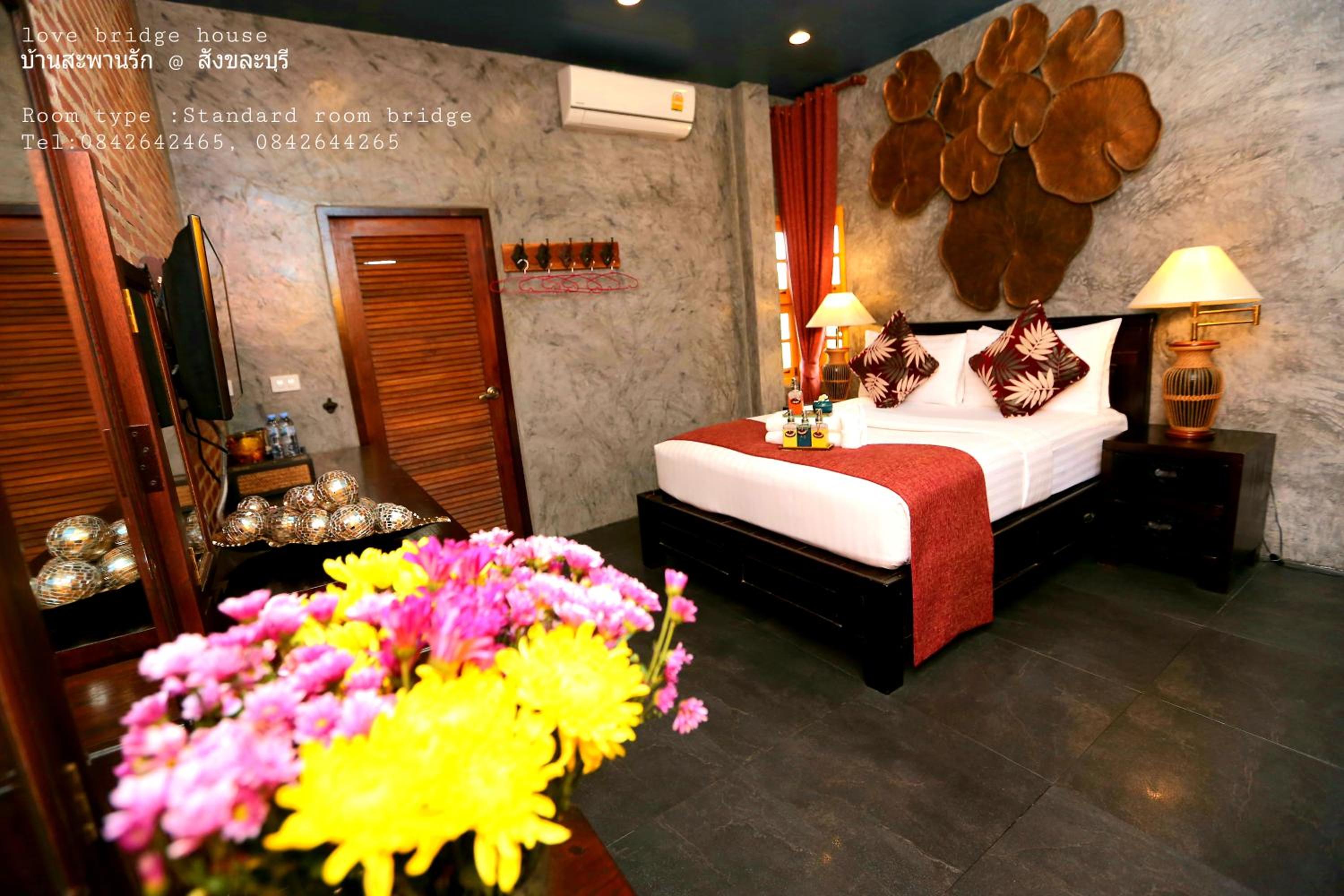 Standard Queen Room - Photo 5