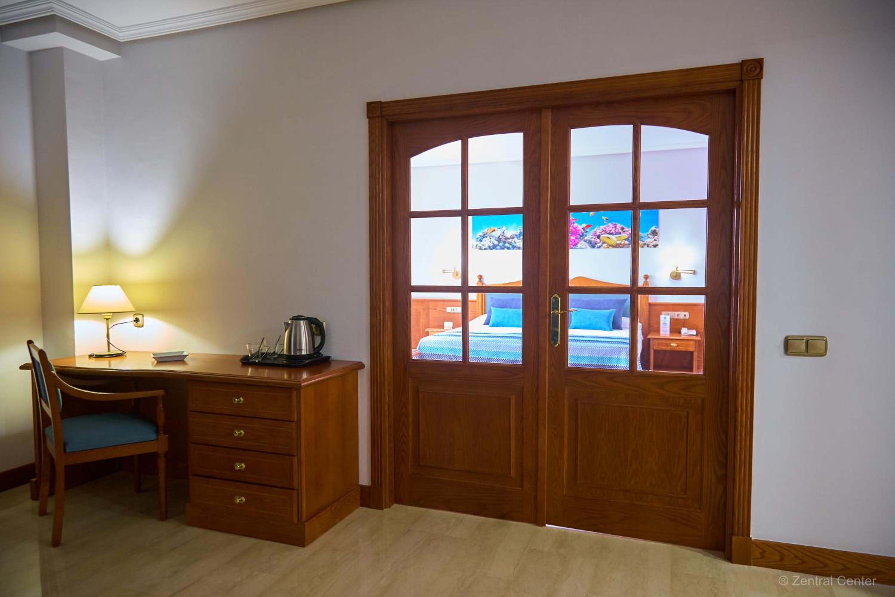 Deluxe Suite