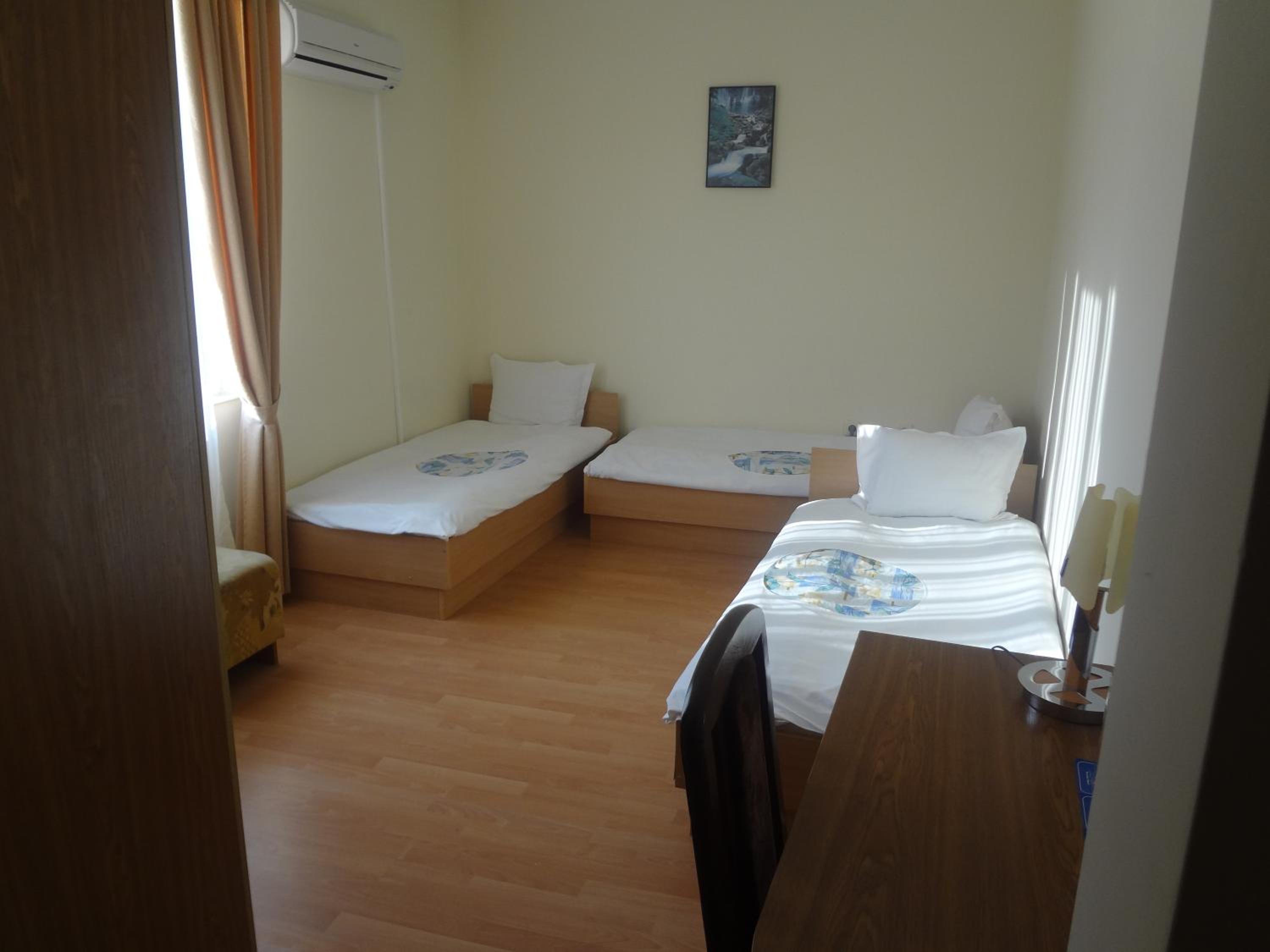 Triple Room photo 2