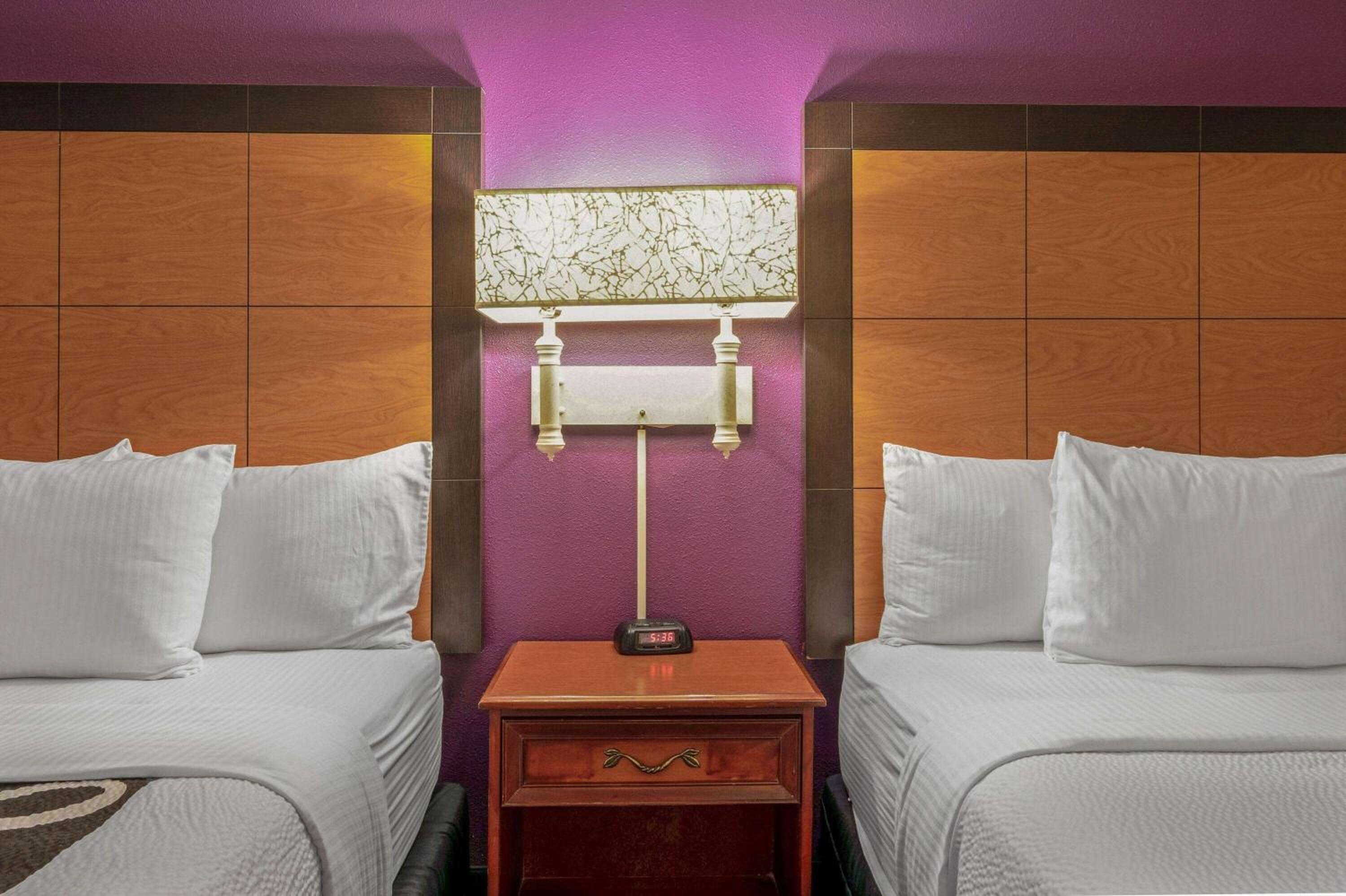 Deluxe Double Room with Two Double Beds - Photo 1