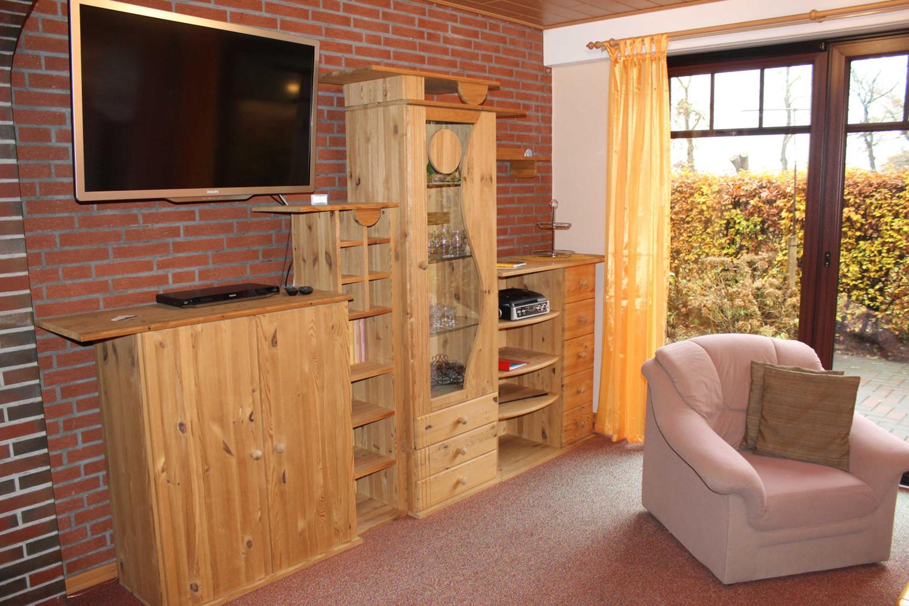One-Bedroom Apartment with Terrace photo 1