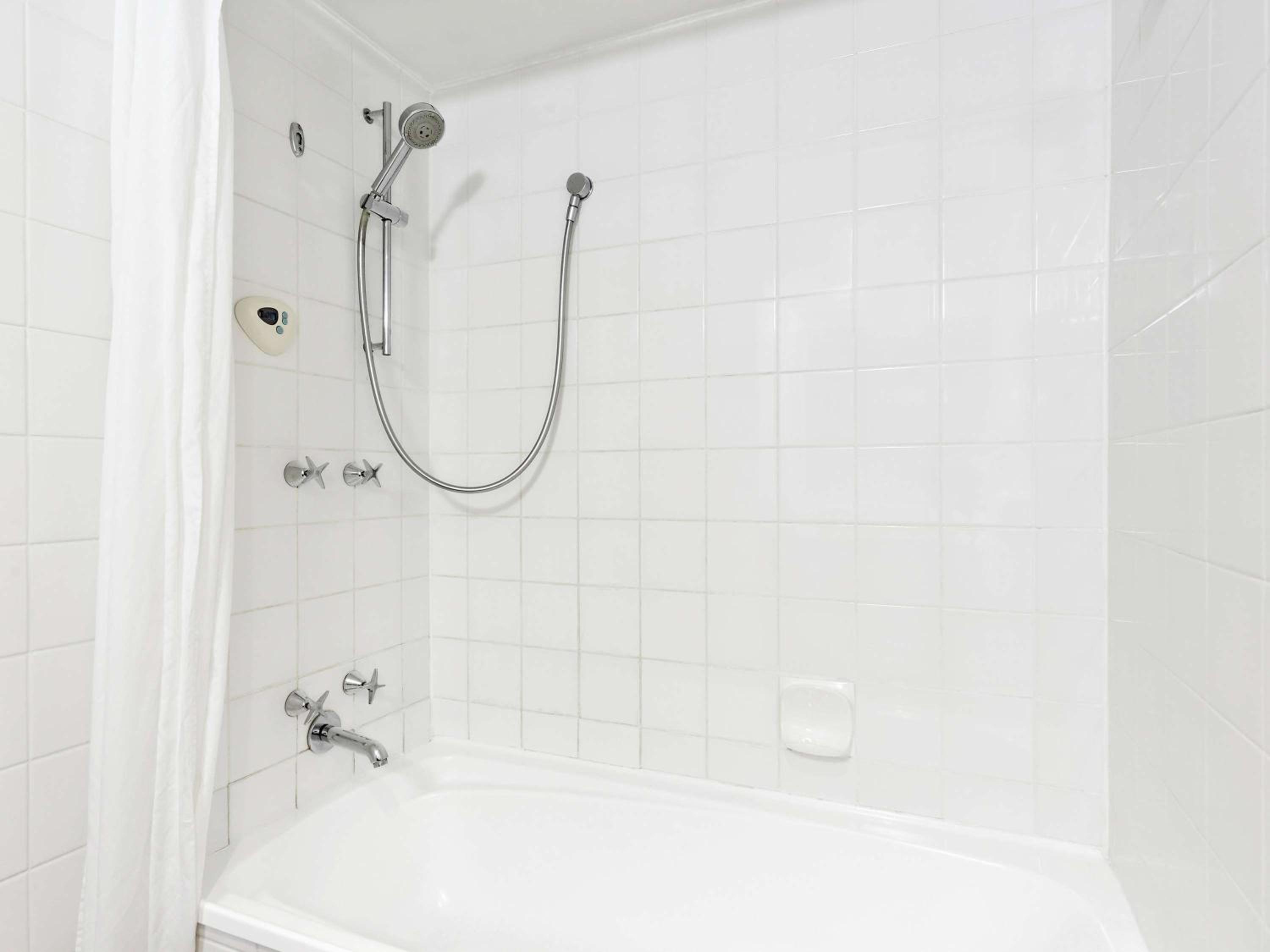 Two-Bedroom Apartment - Photo 16