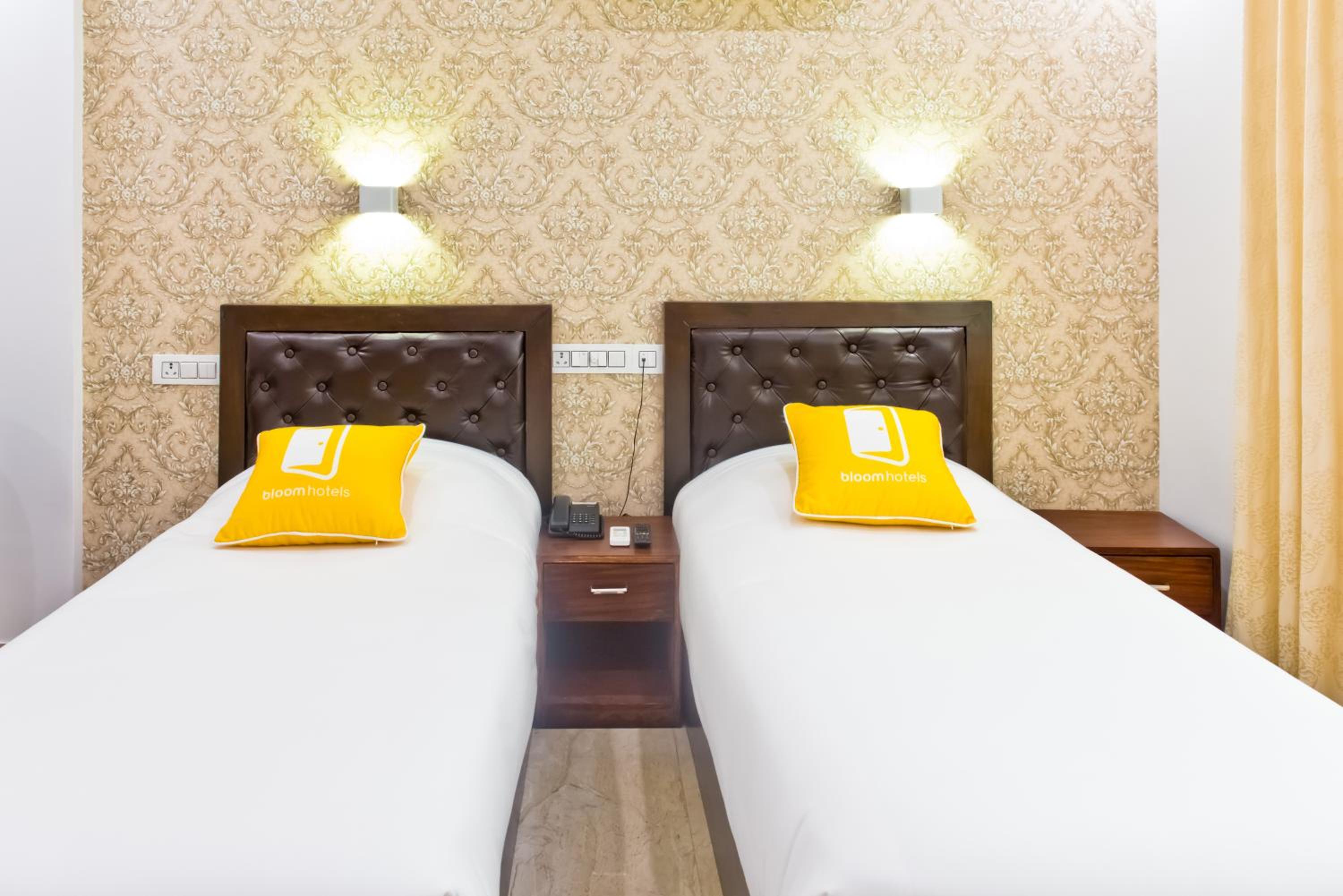 Deluxe Twin Room - Photo 8