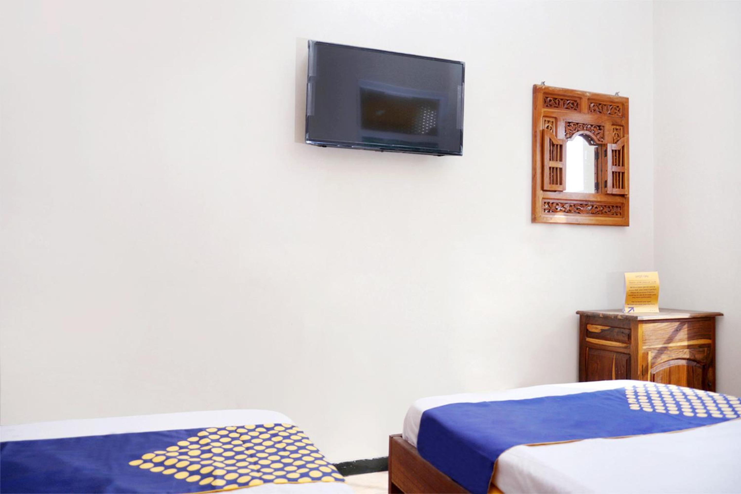 Small Twin Room photo 2