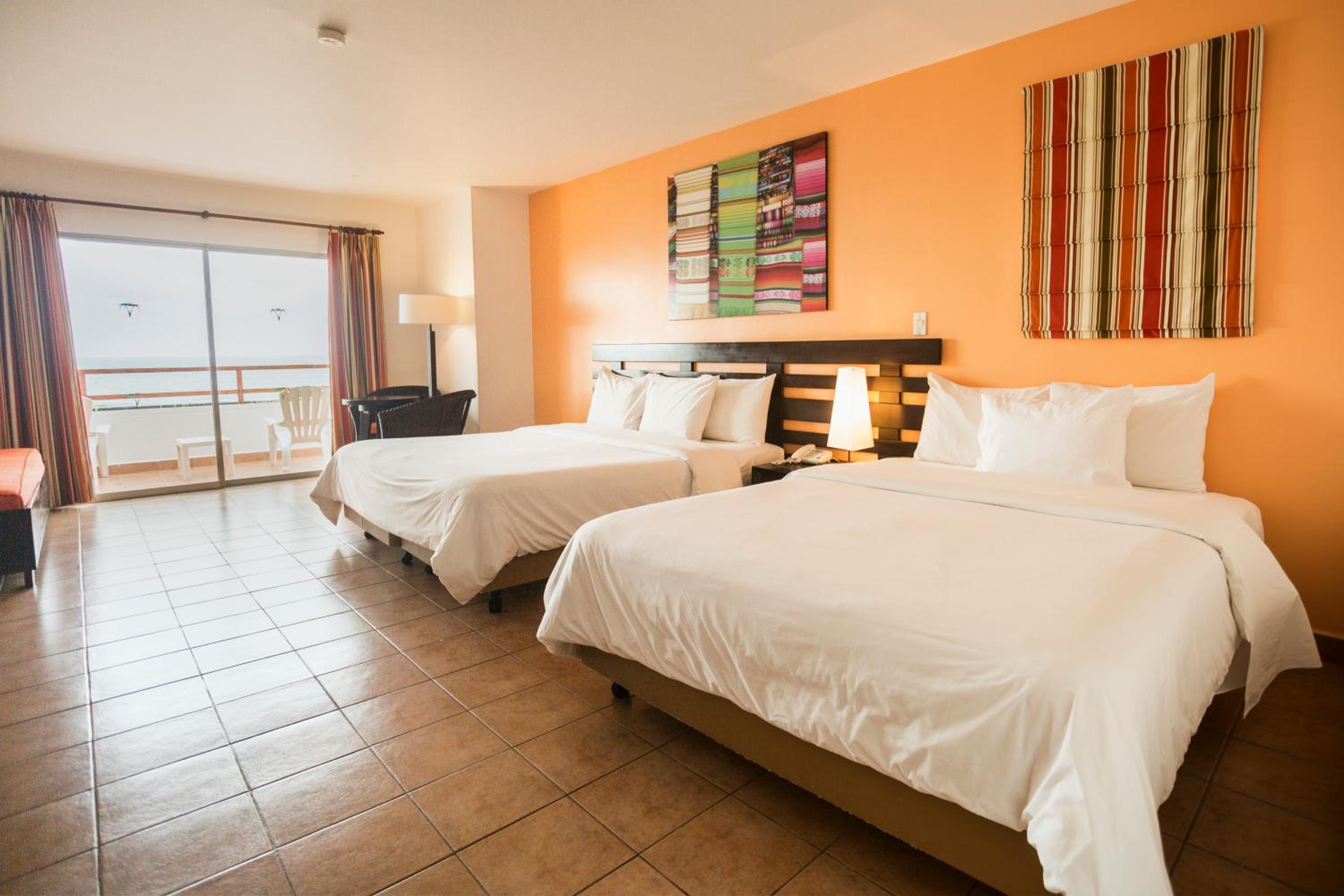 Double or Twin Room with Ocean Front