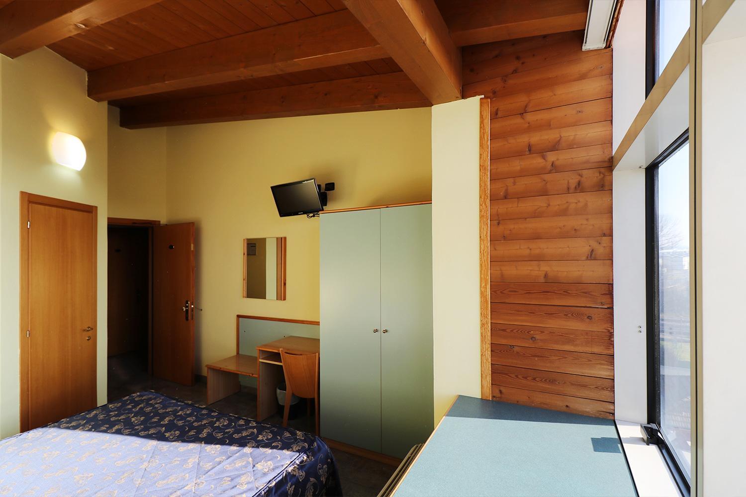Double Room - Photo 6