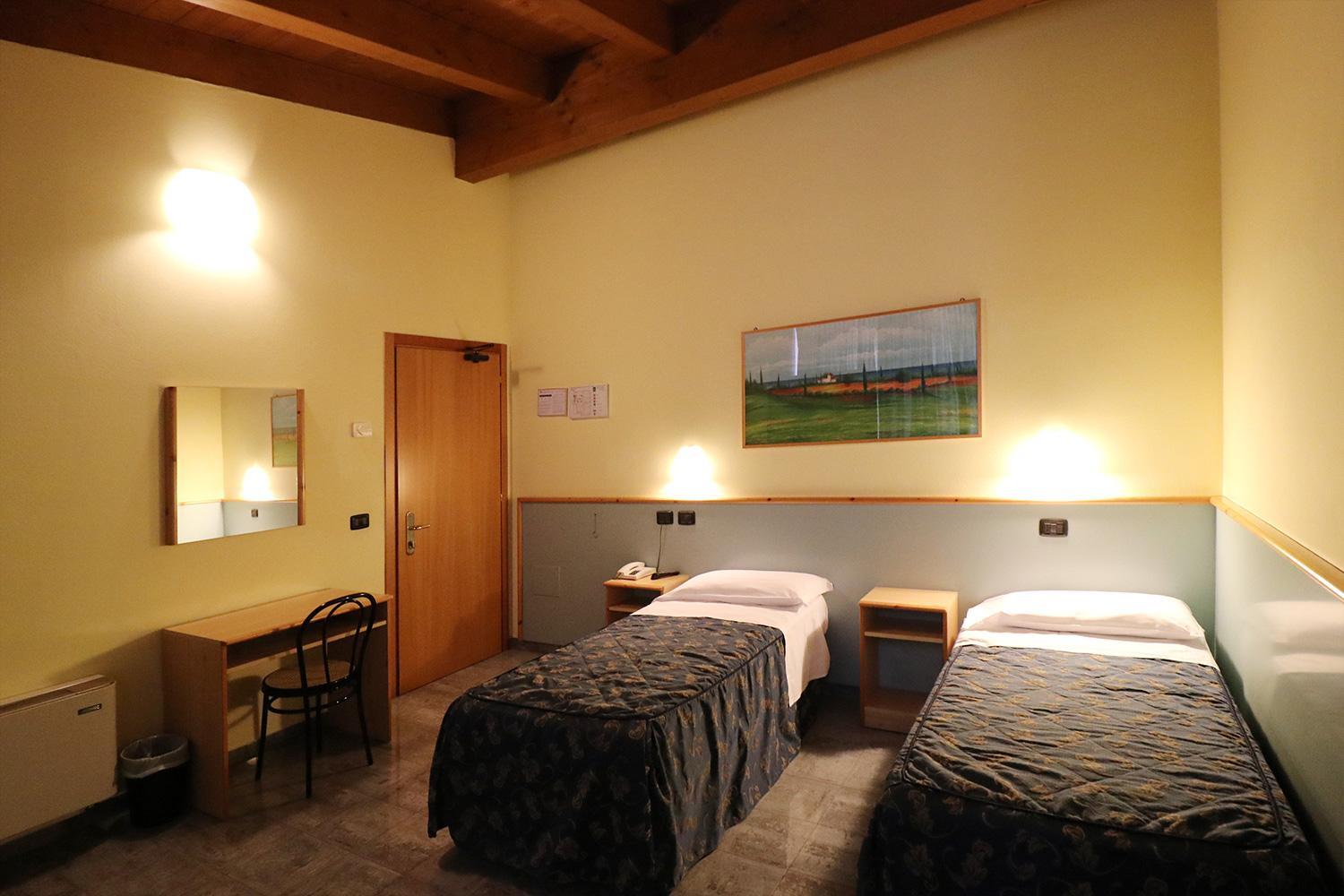 Triple Room - Photo 6