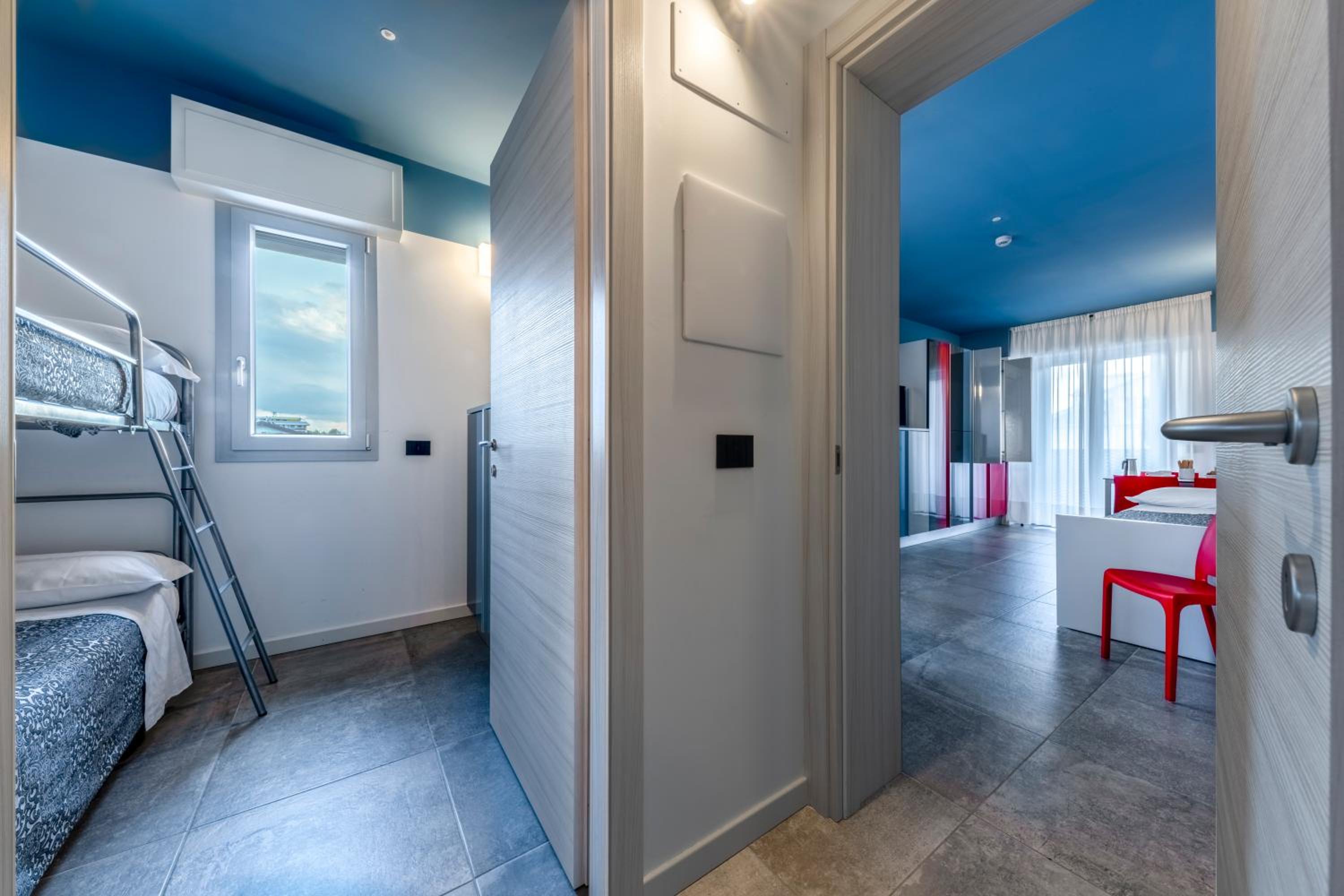 Two-Bedroom Suite (6 Adults)