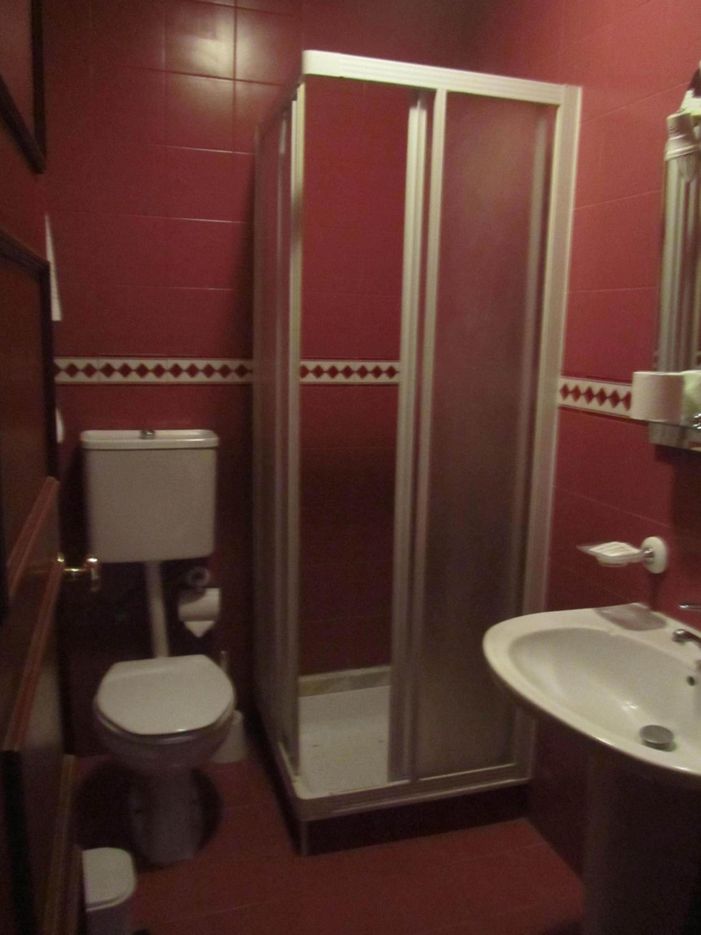 Basic Double or Twin Room photo 3