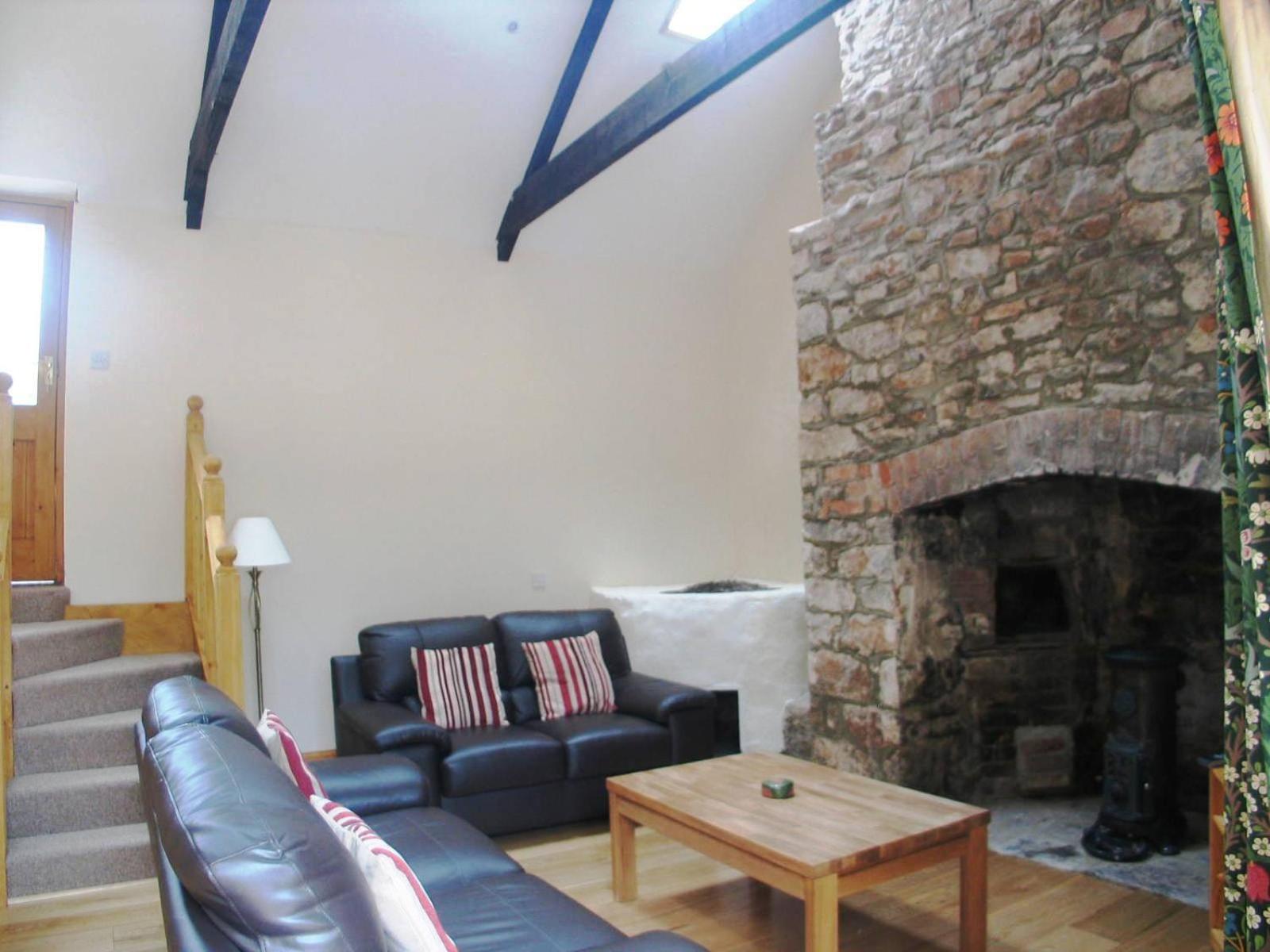 Two-Bedroom House photo 2