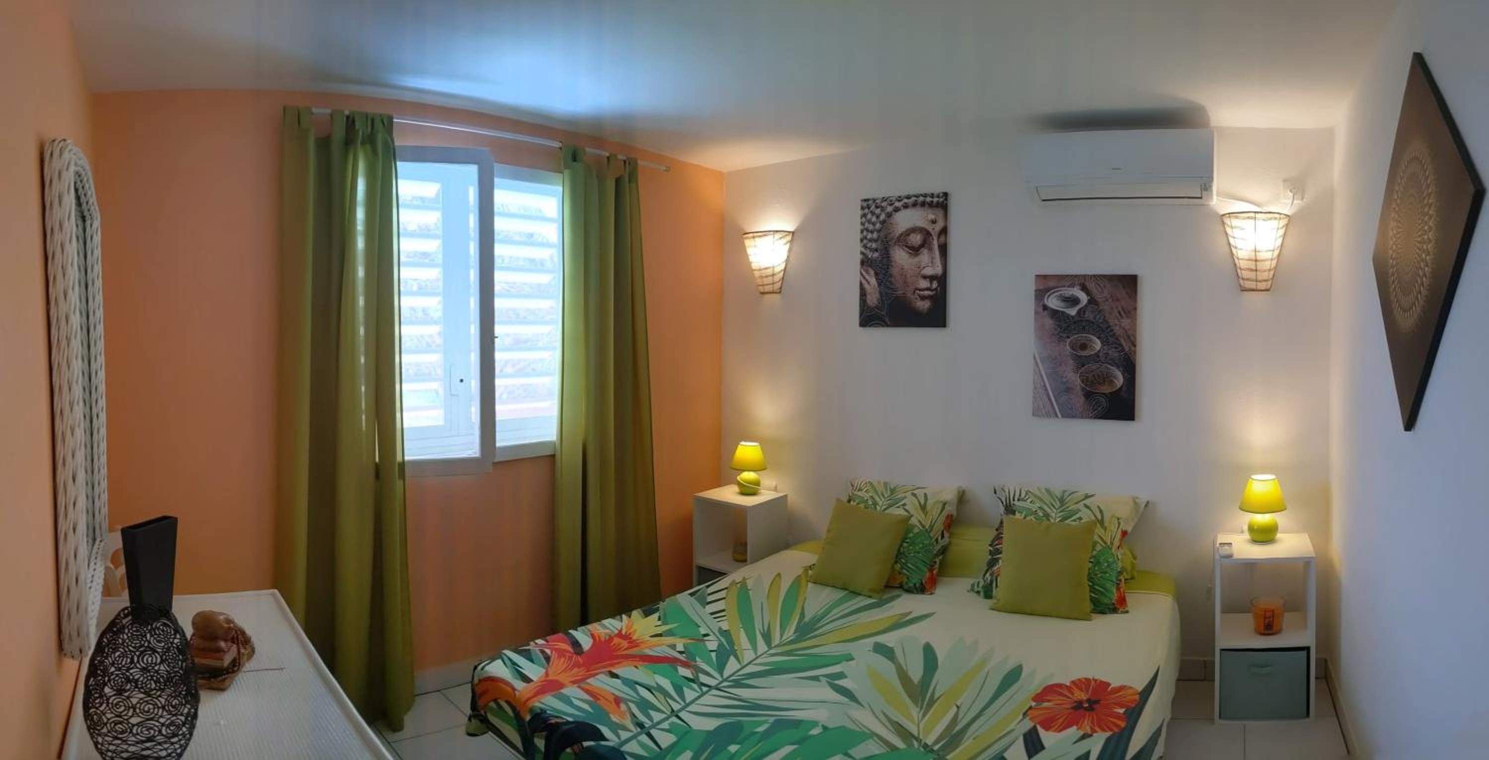 Apartment with Terrace - Photo 35