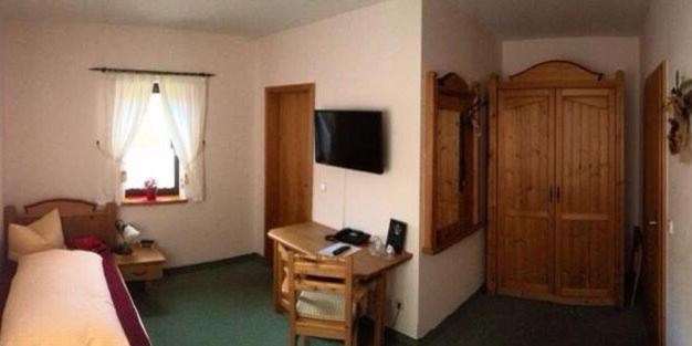 Single Room photo 2