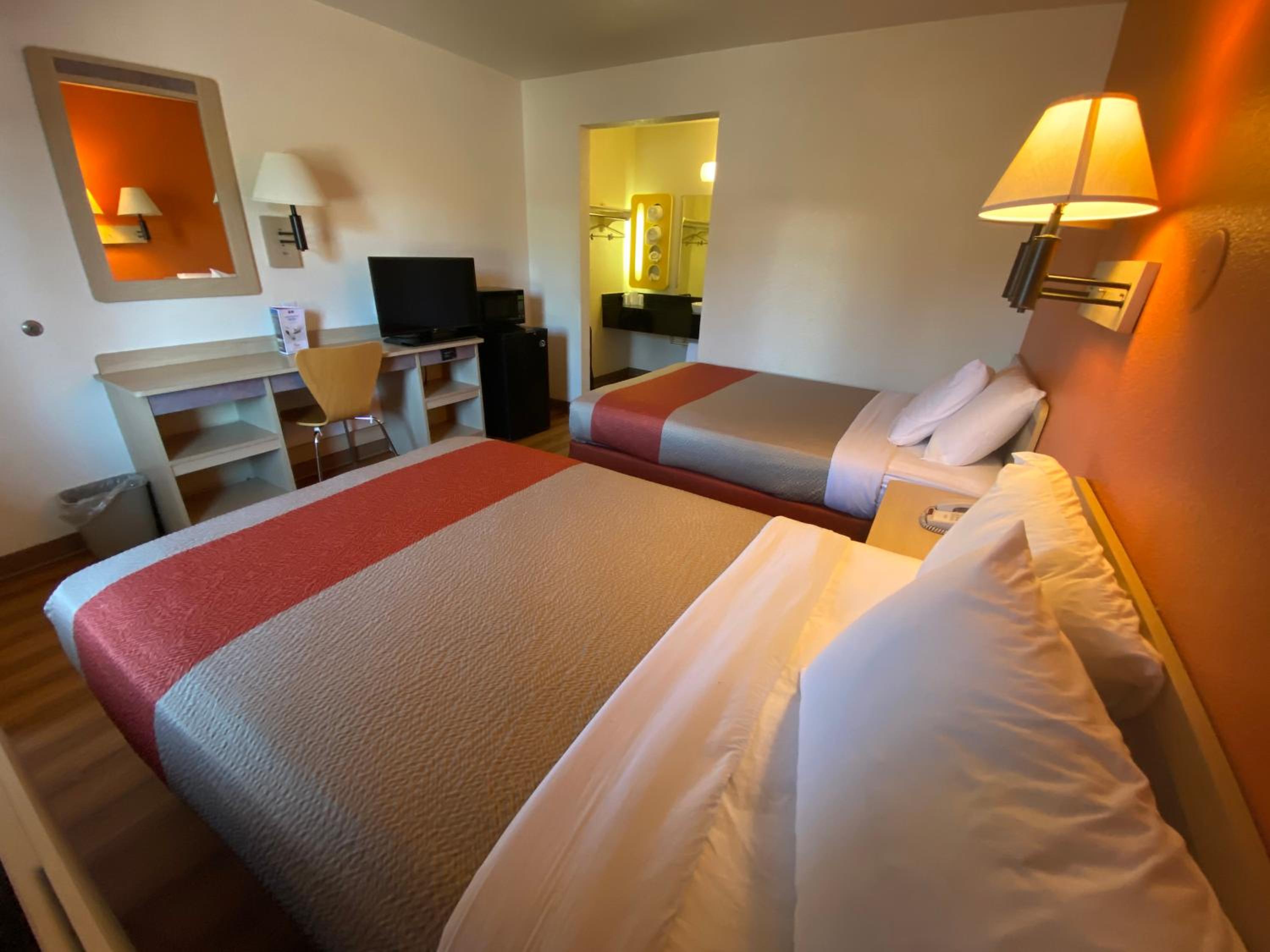 2 Double Beds – Double Room photo 3