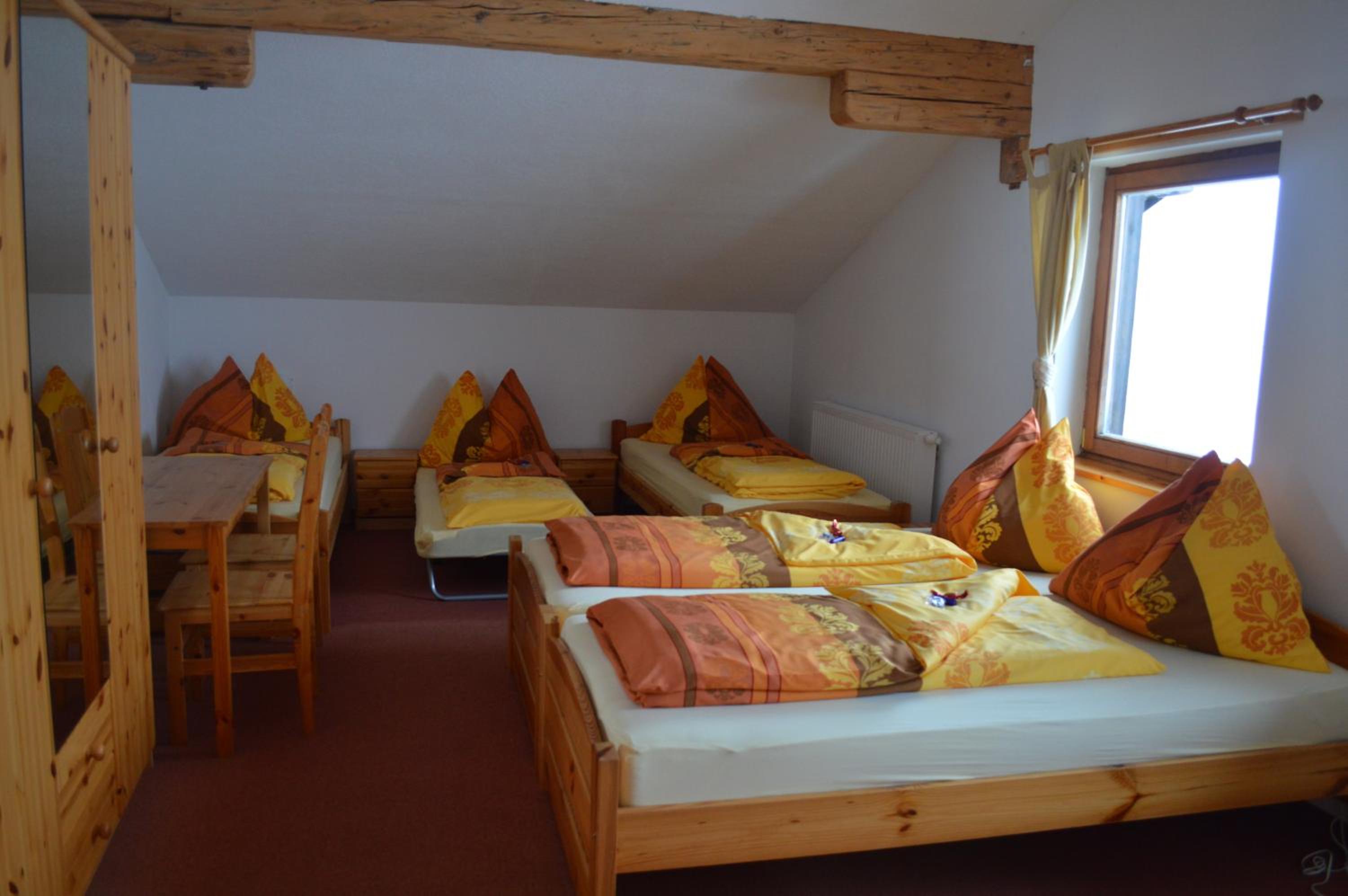 Quadruple Room - Photo 5