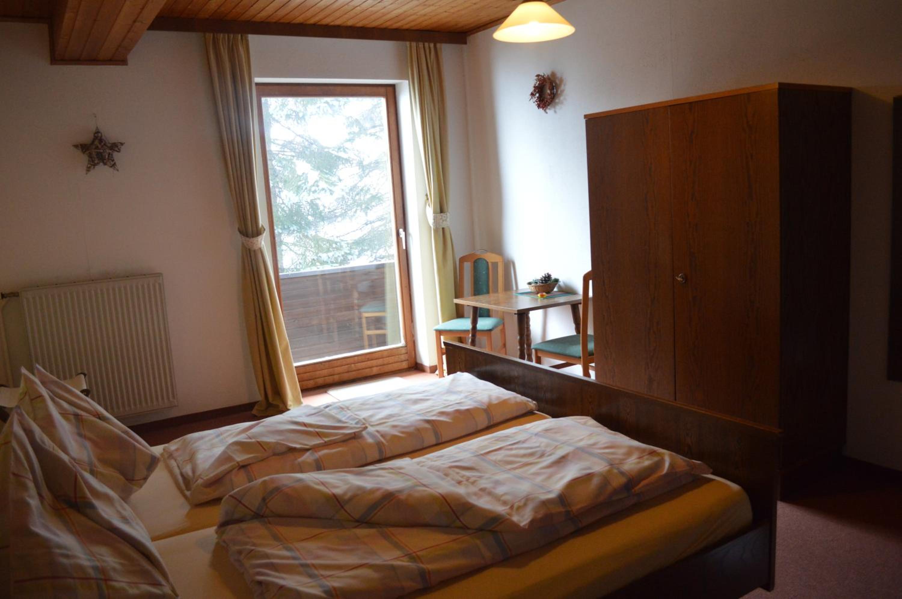 Double or Twin Room - Photo 3