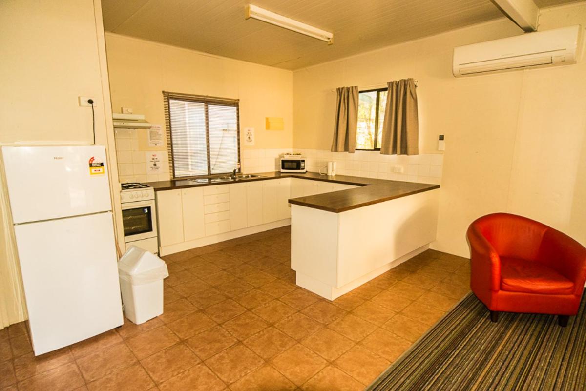 Standard Cabin - for up to 6 photo 3