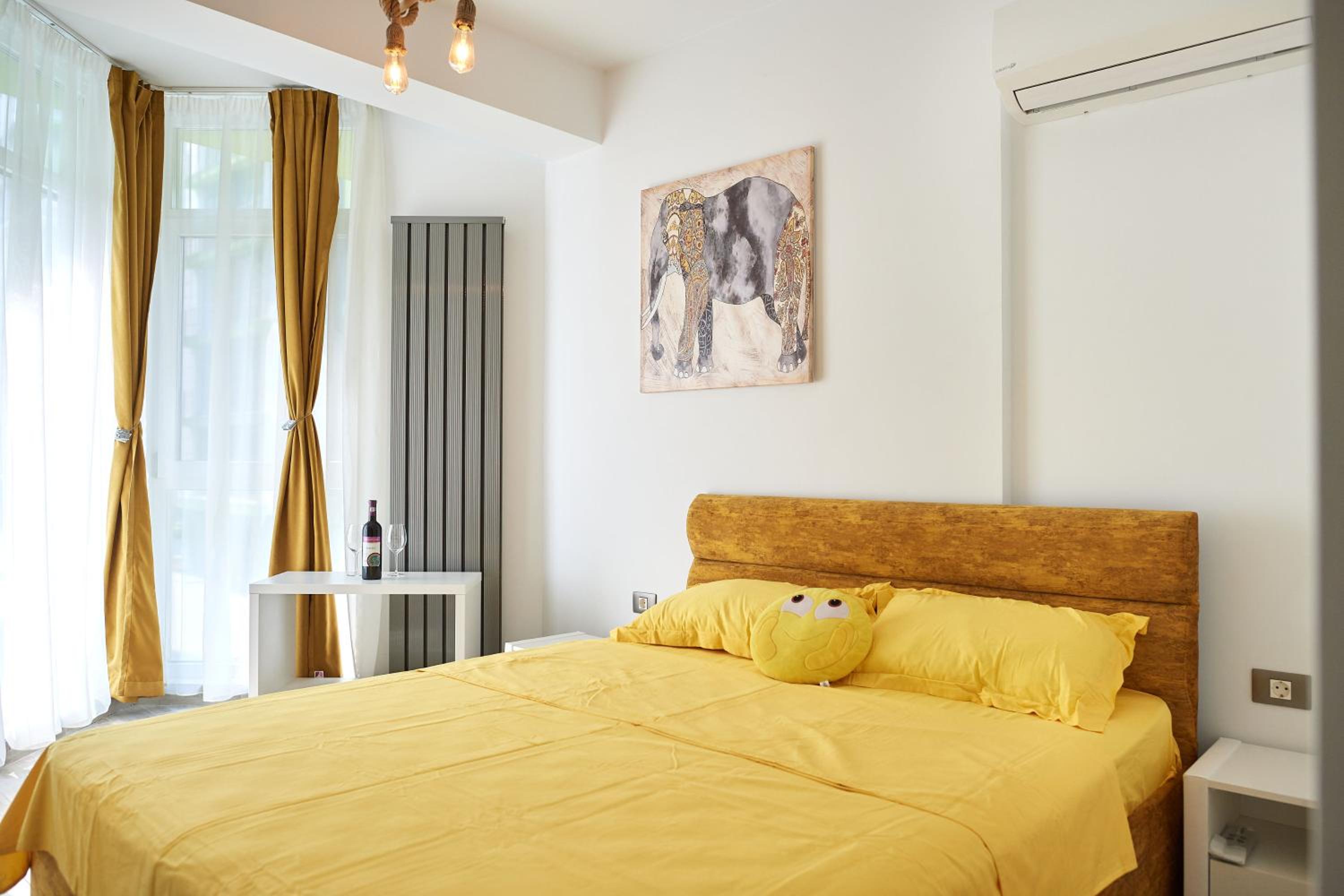 Two-Bedroom Apartment - Photo 3