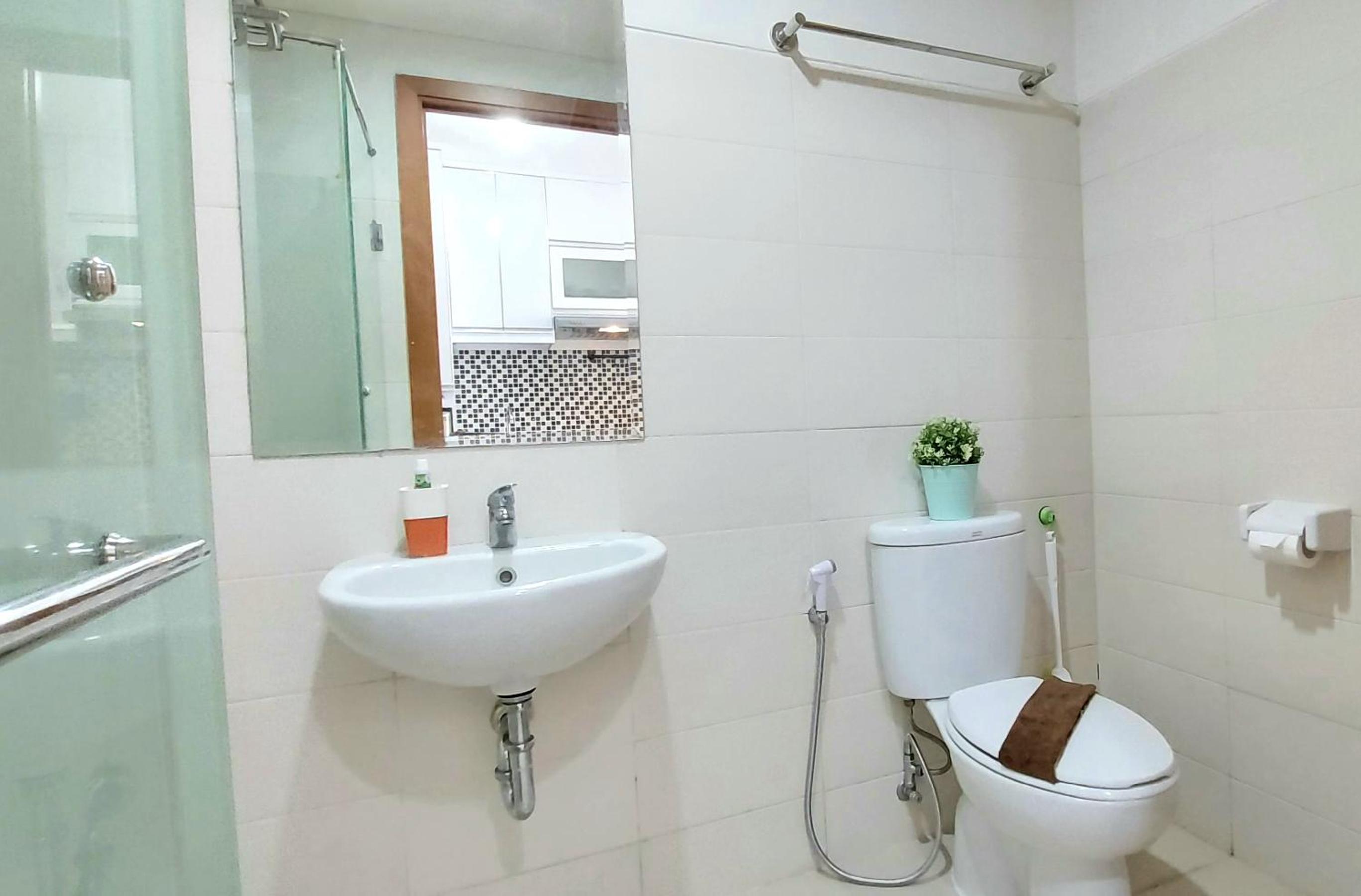Studio Apartment - Photo 3