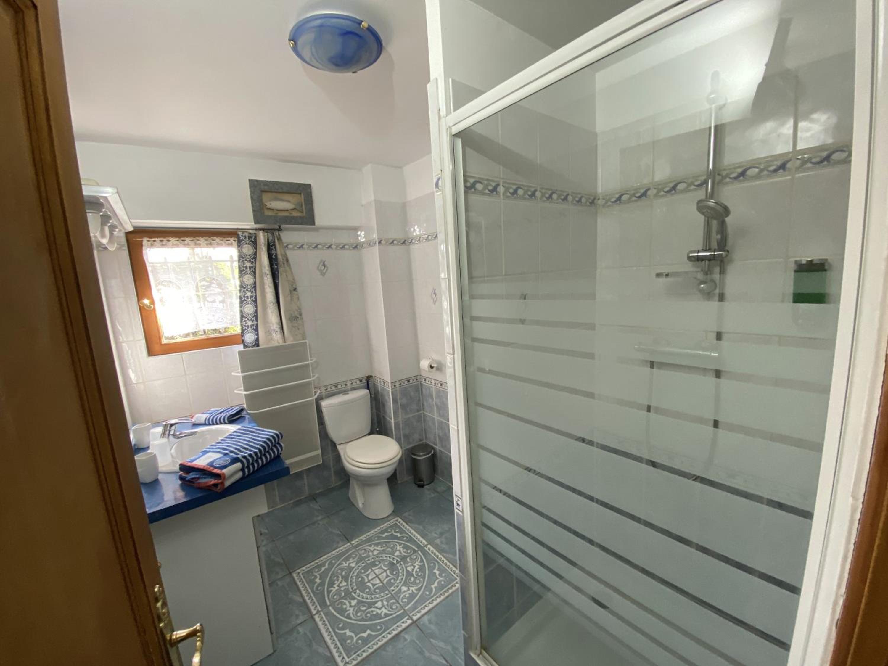 Triple Room - Photo 6