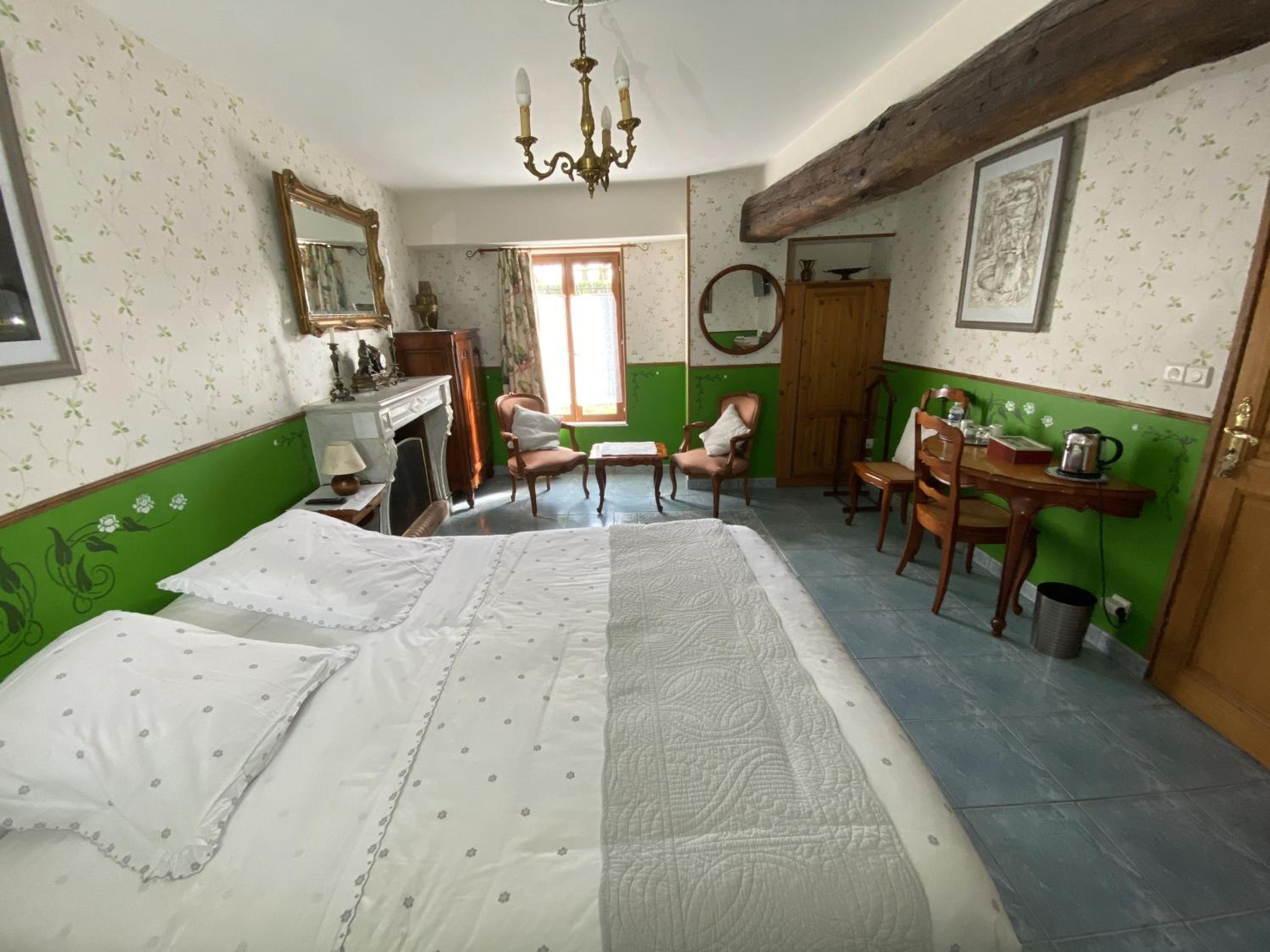 Triple Room - Photo 8